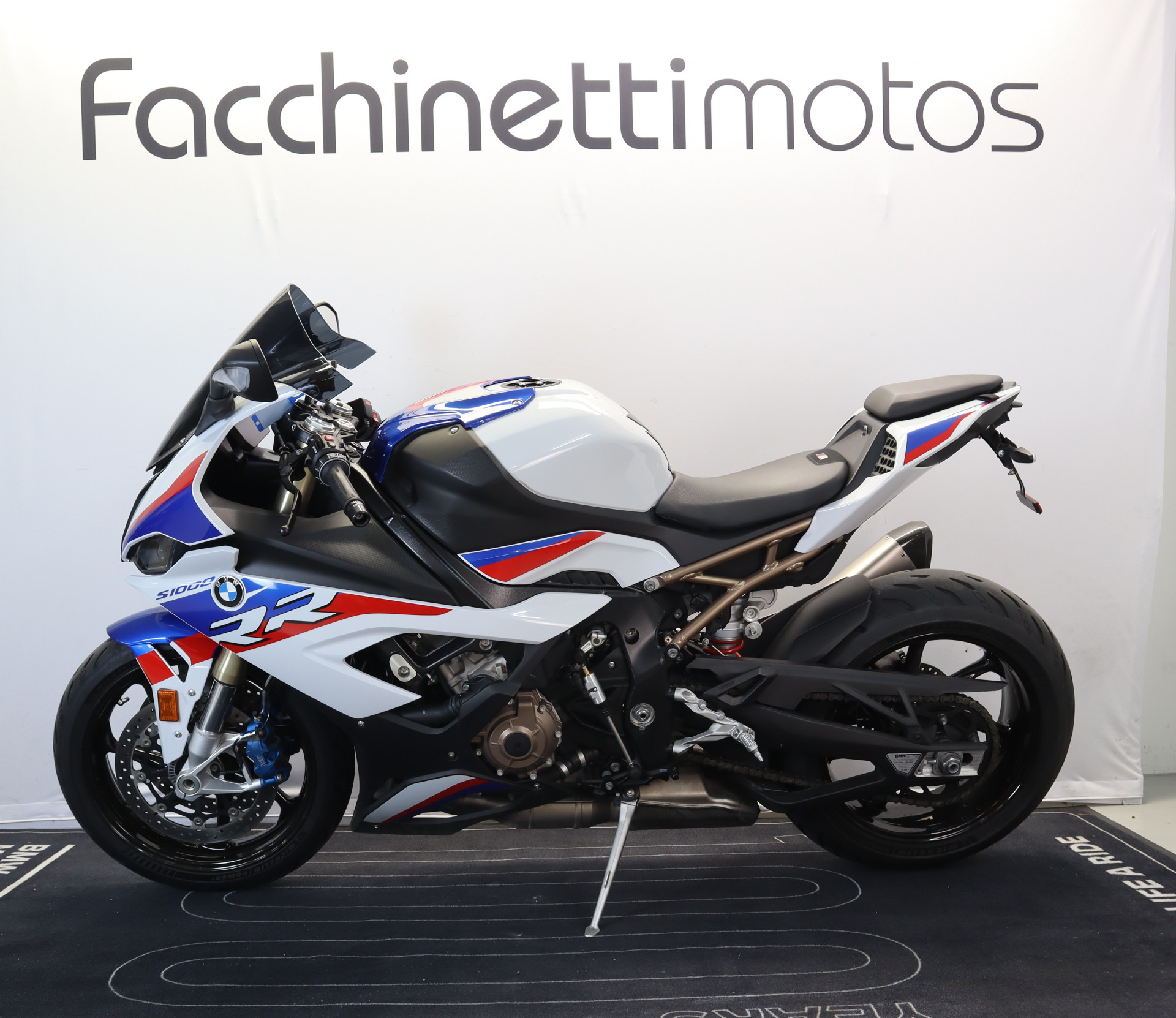 BMW S 1000 RR M-image-1