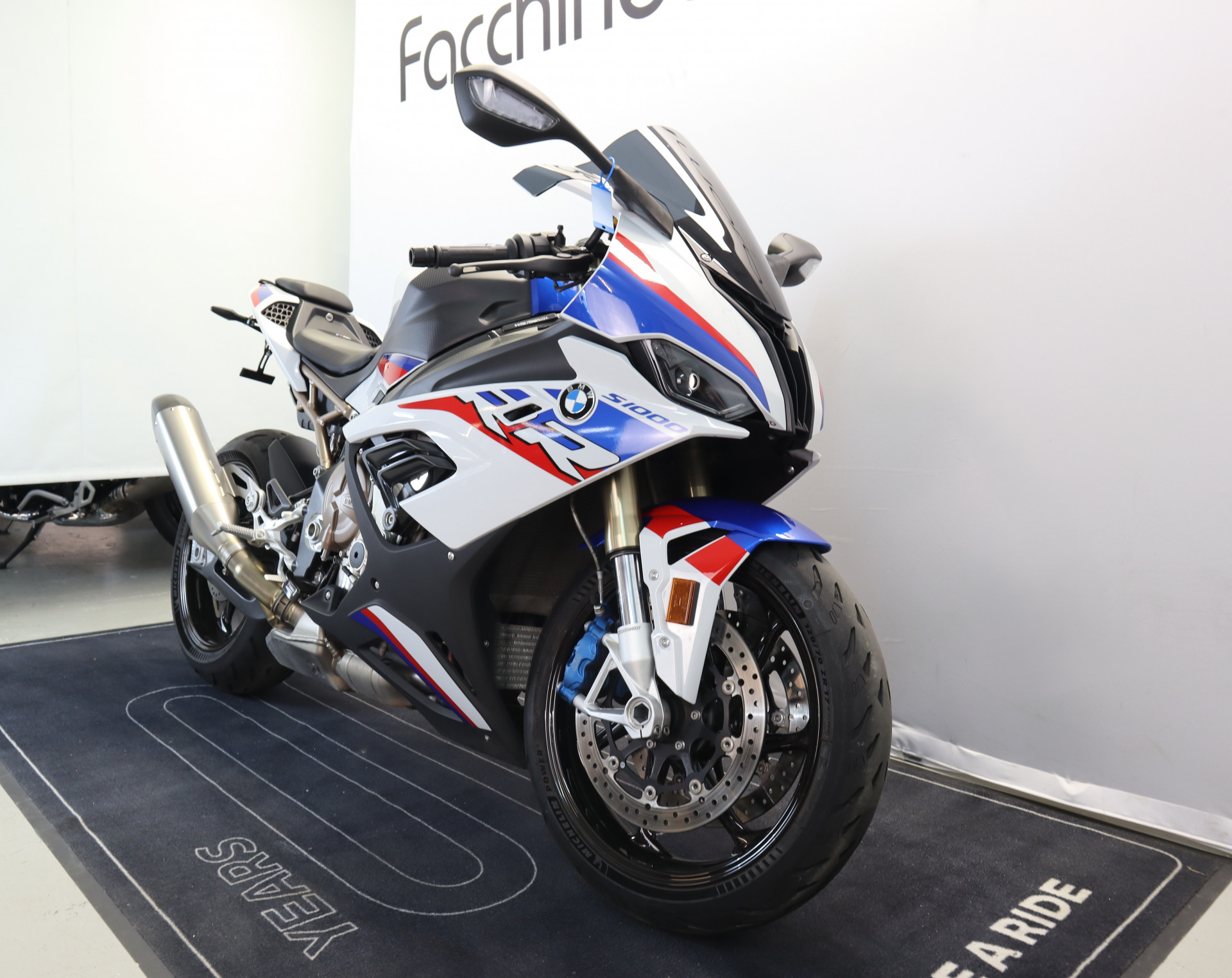 BMW S 1000 RR M-image-2