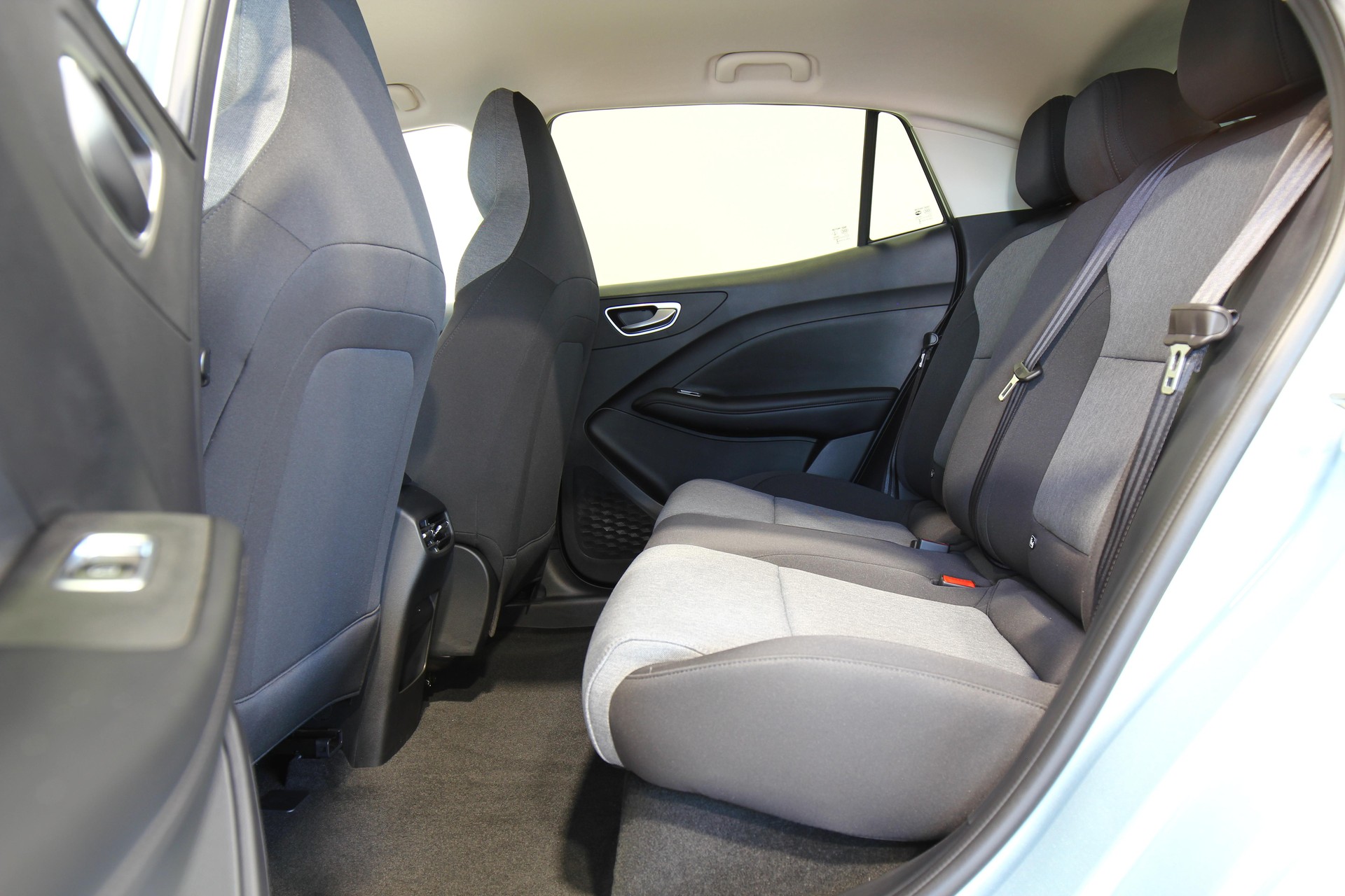 MG 4 Urban 54kWh Premium-image-7
