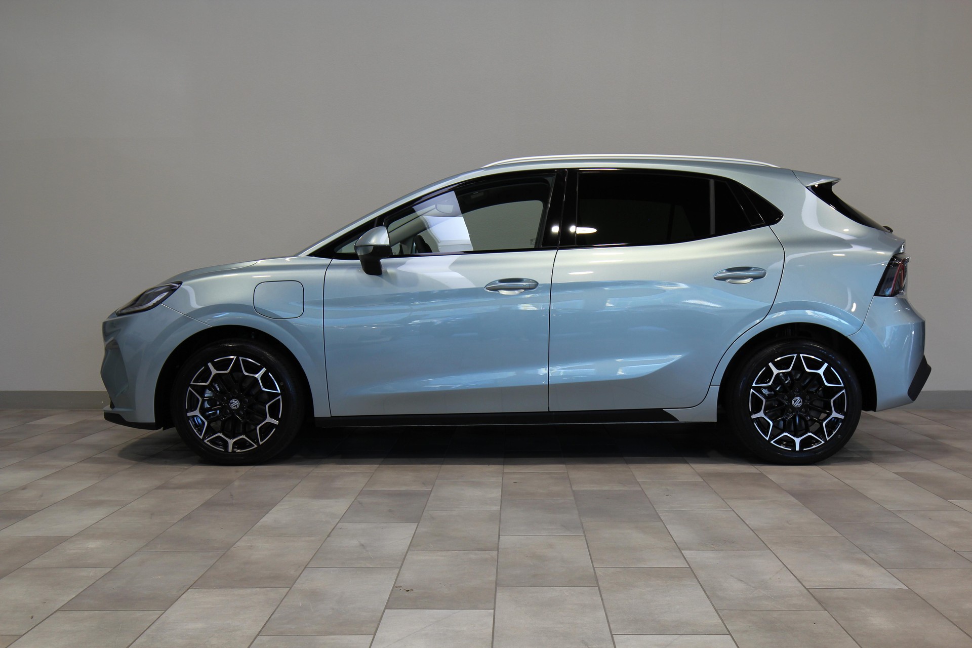 MG 4 Urban 54kWh Premium-image-5