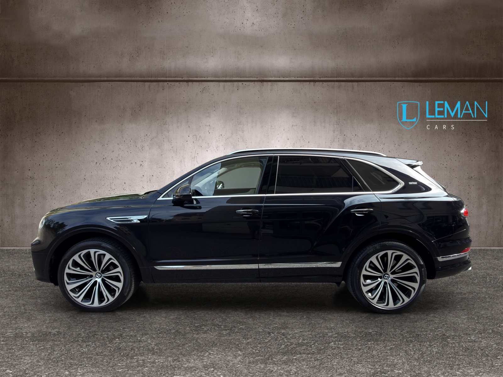 BENTLEY Bentayga V8 First Edition-image-7