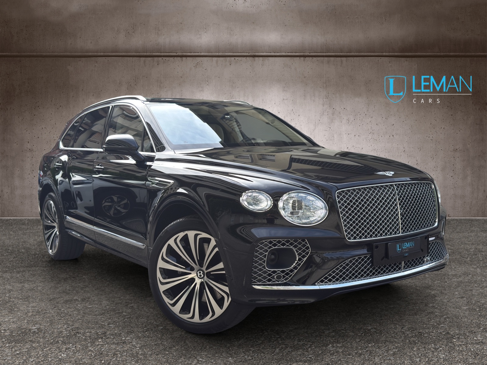 BENTLEY Bentayga V8 First Edition-image-2