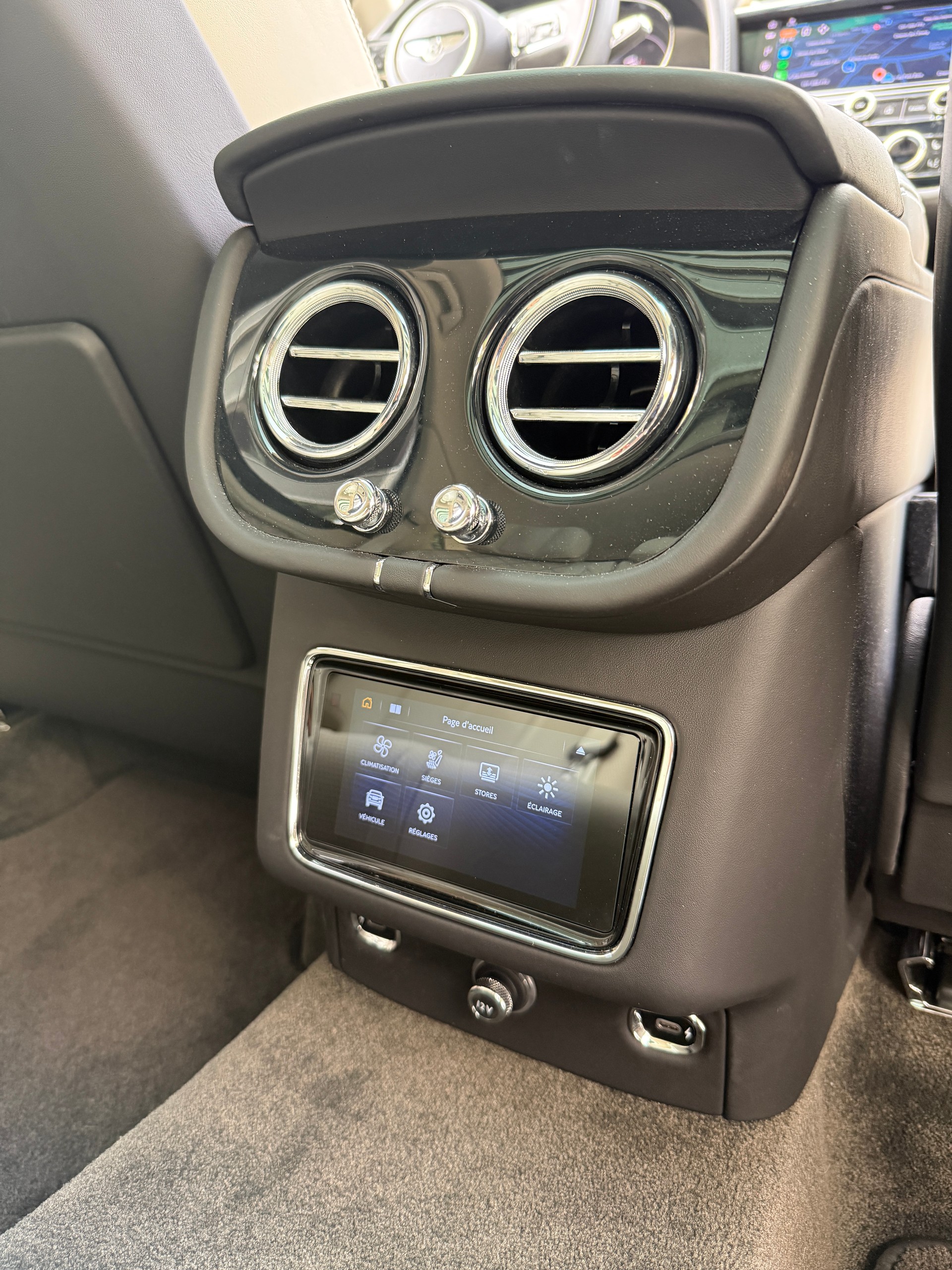 BENTLEY Bentayga V8 First Edition-image-14