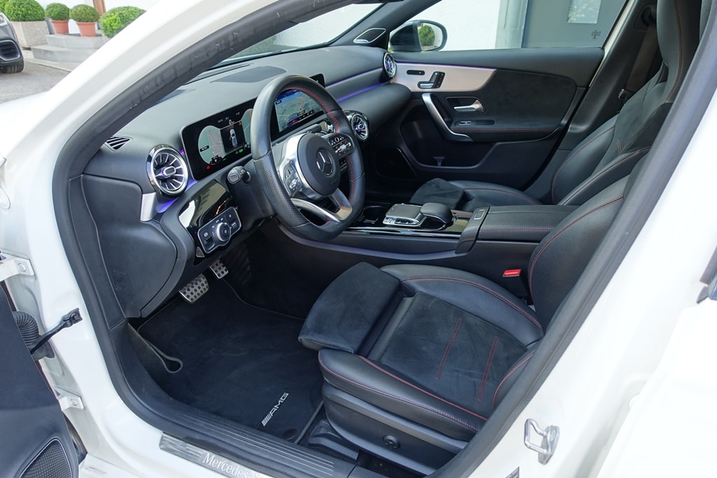 MERCEDES-BENZ A 250e AMG Line 8G-DCT-image-5