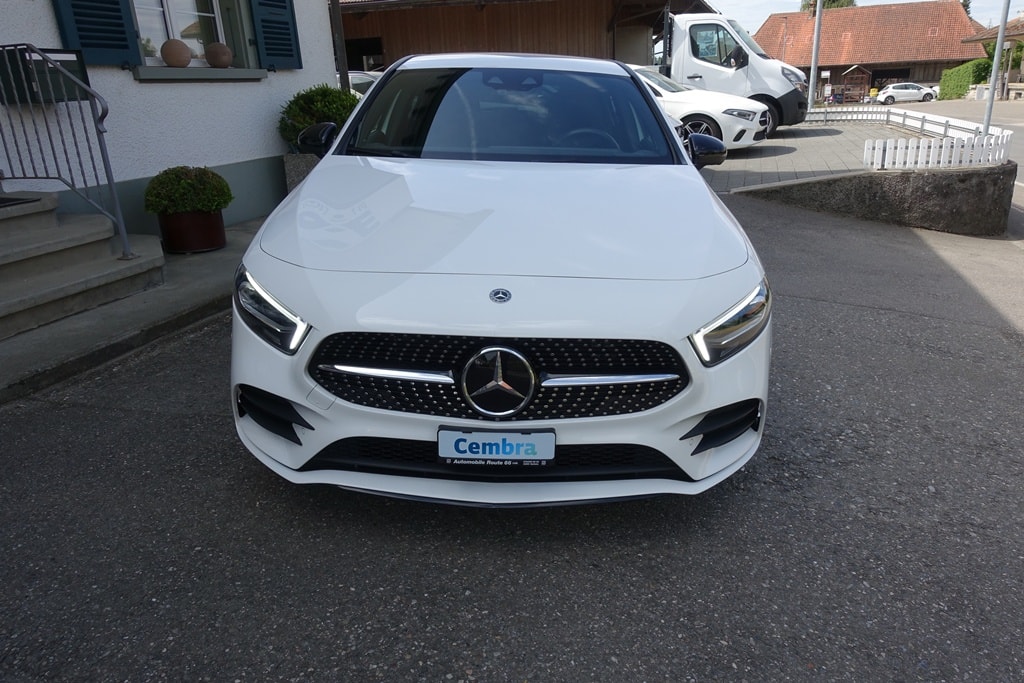 MERCEDES-BENZ A 250e AMG Line 8G-DCT-image-1