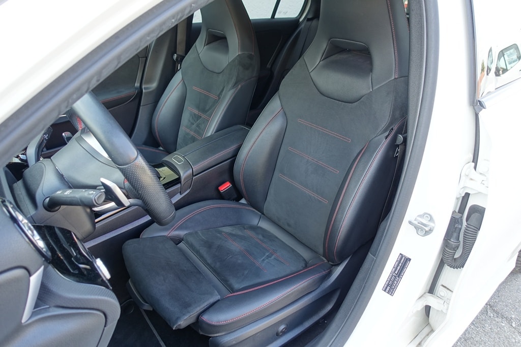 MERCEDES-BENZ A 250e AMG Line 8G-DCT-image-6
