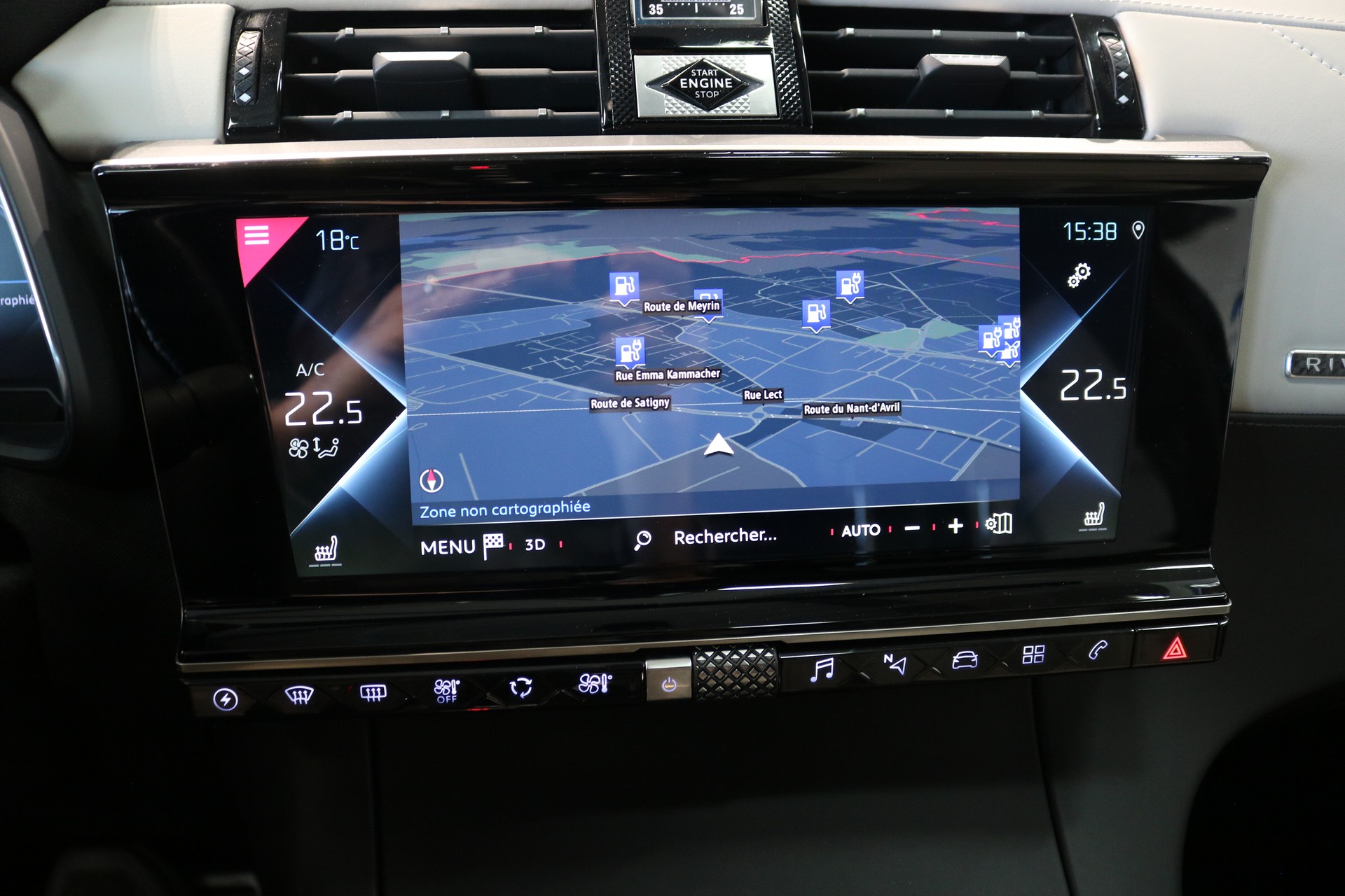 DS AUTOMOBILES DS 7 Crossback E-Tense 300 4x4 RIVOLI-image-4