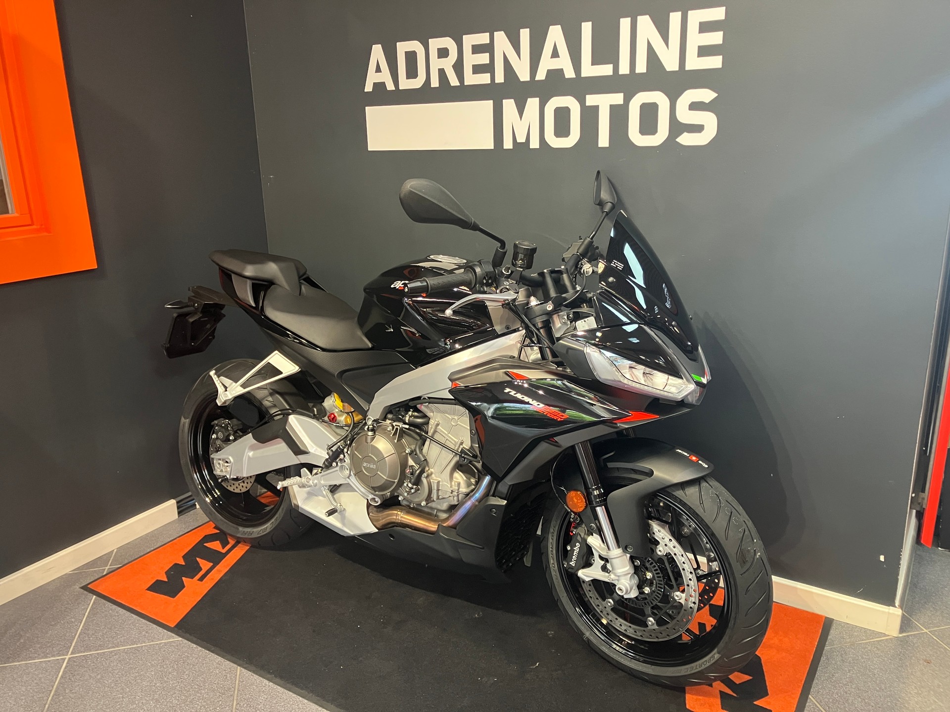 APRILIA Tuono 660 Factory-image-1