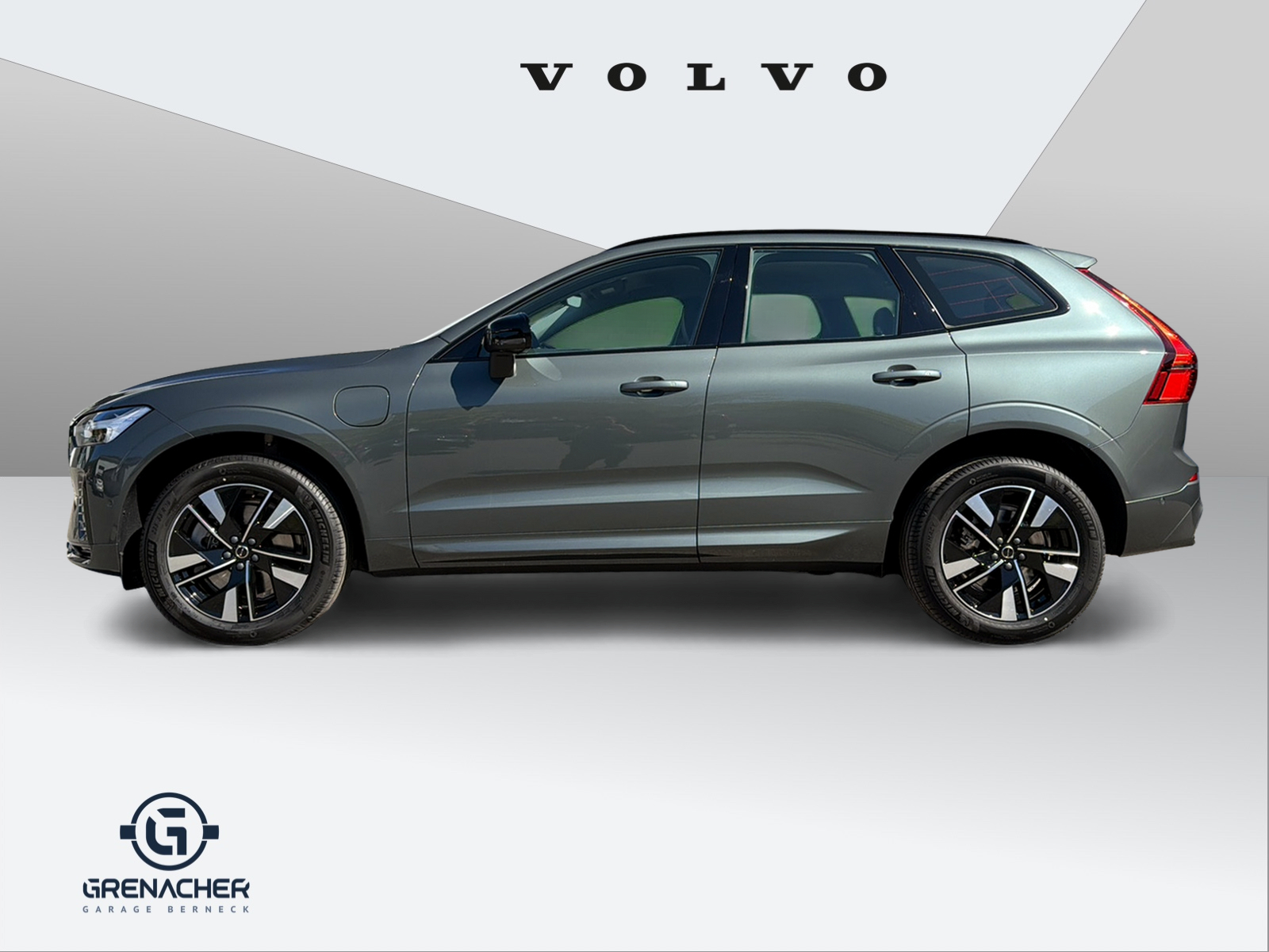 VOLVO XC60 2.0 T6 TE Plus Dark eAWD-showroom-element-1