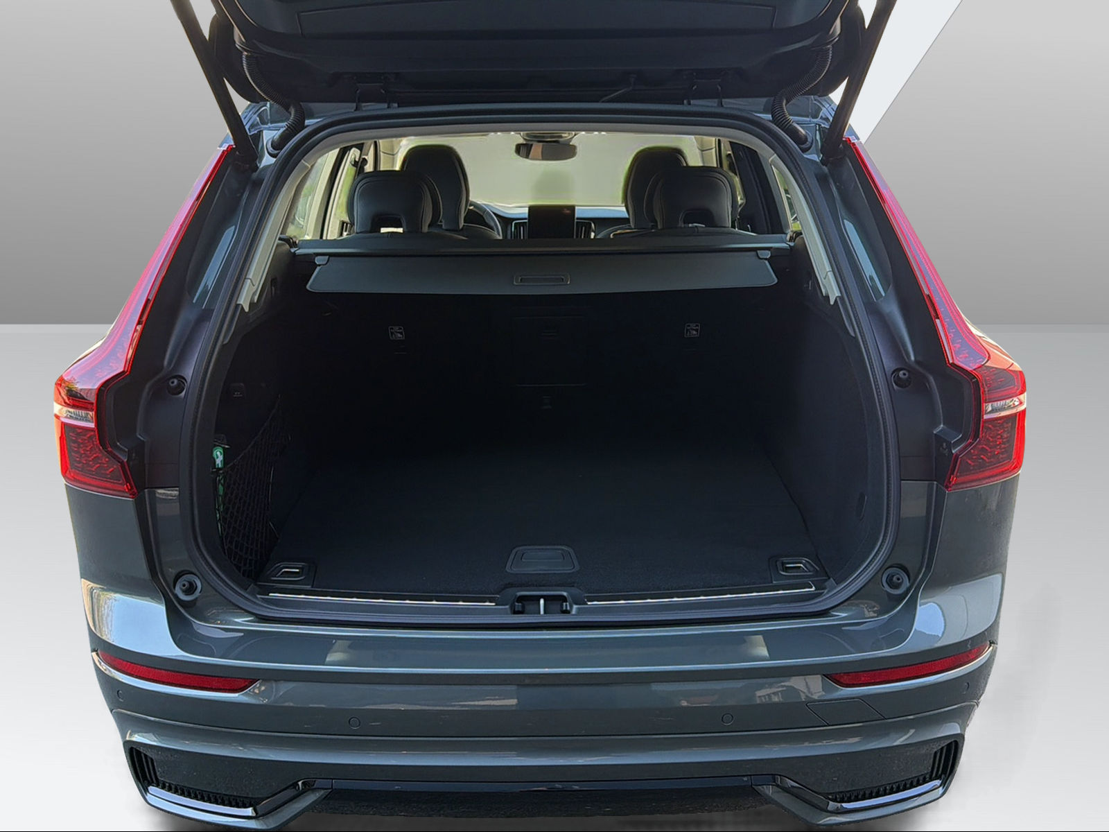 VOLVO XC60 2.0 T6 TE Plus Dark eAWD-image-9