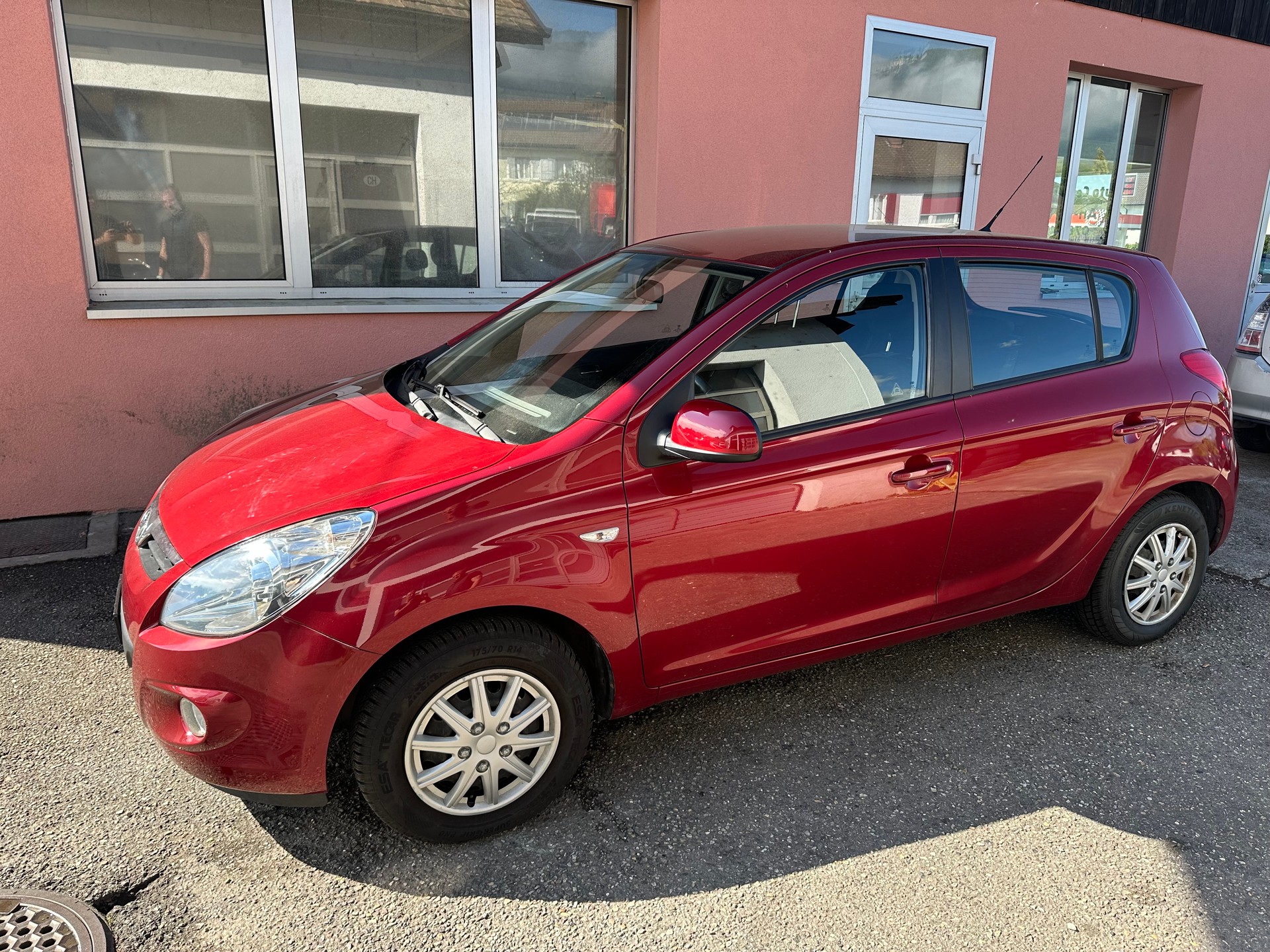 HYUNDAI i20 1.4 Style-image-3