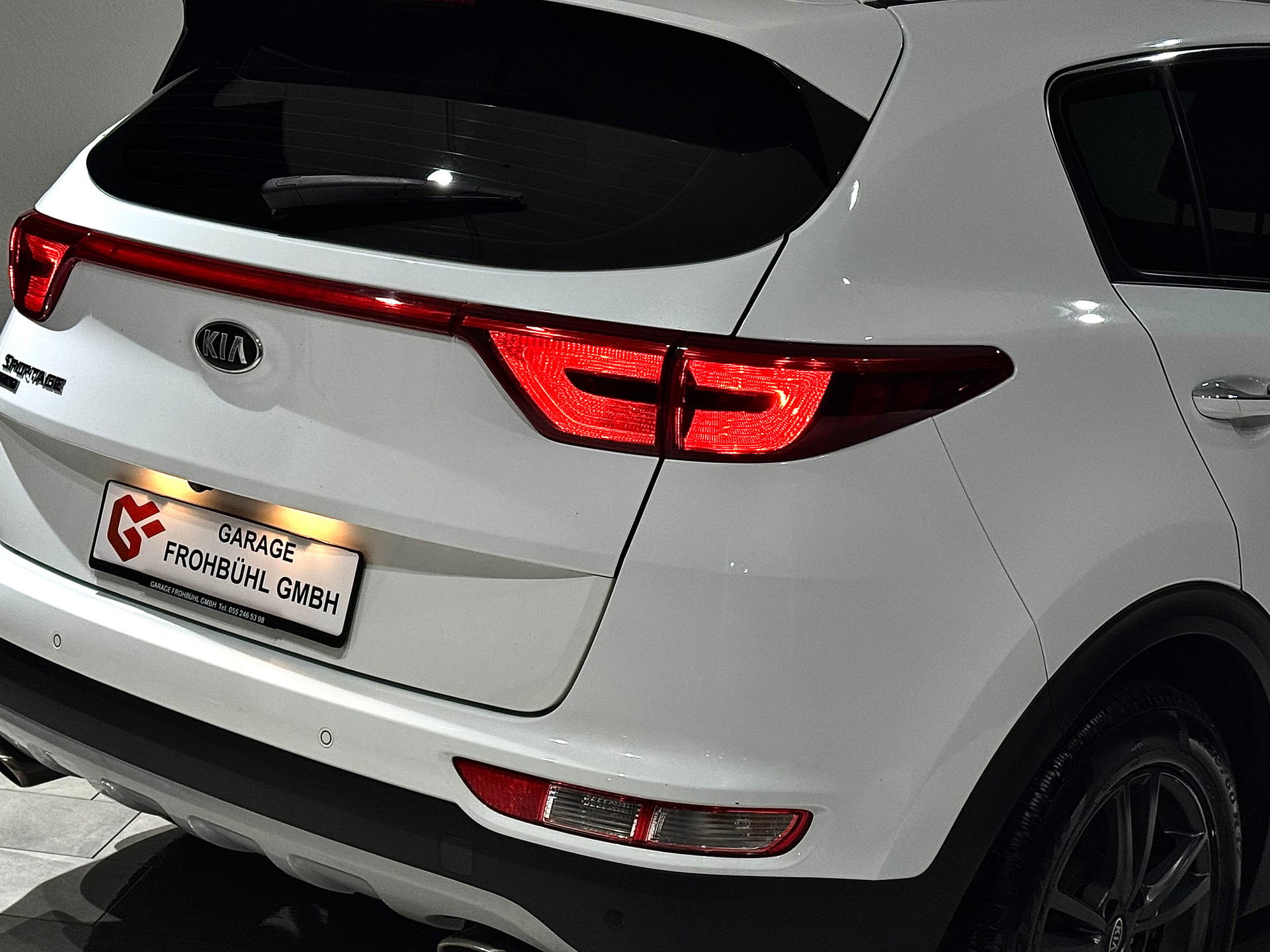 KIA Sportage 1.6 T-GDi Trend 4WD Automat | CH | 1.Hand |-image-9