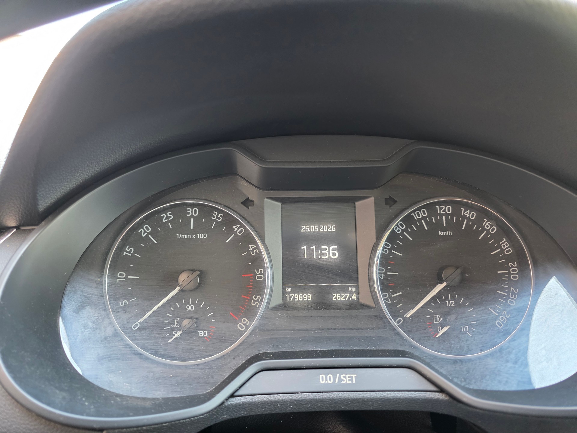 SKODA OCTAVIA-image-13
