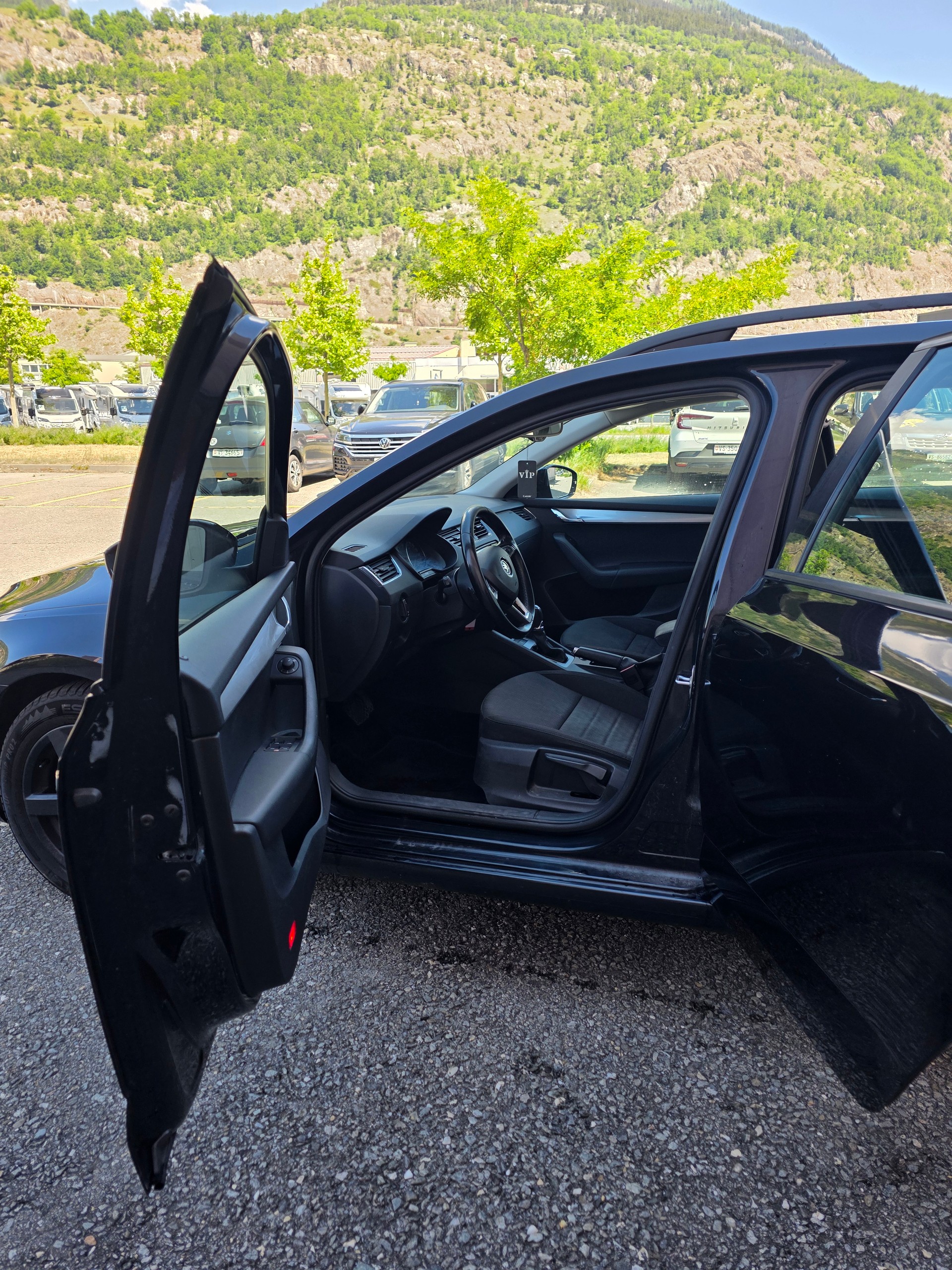 SKODA OCTAVIA-image-7