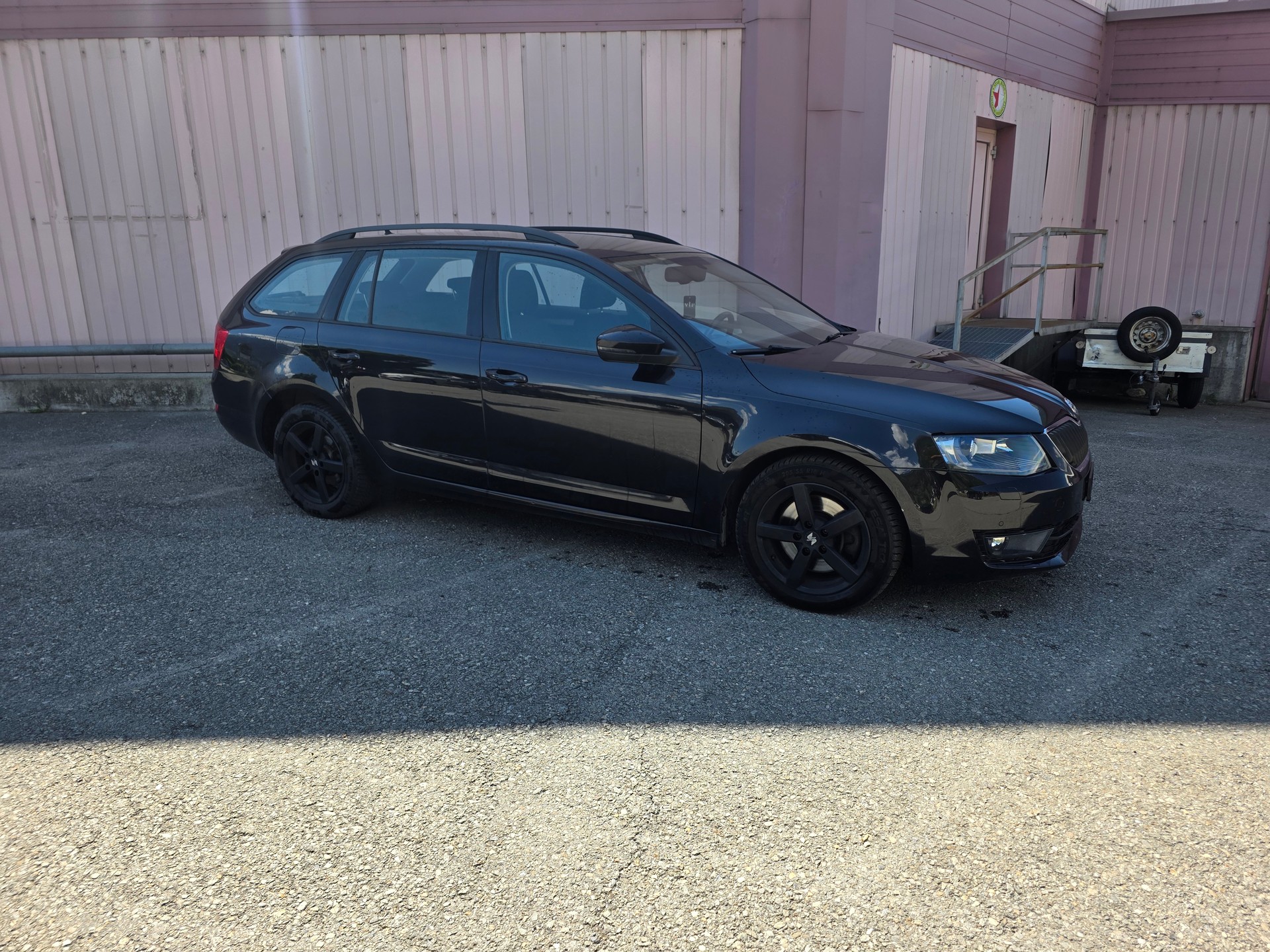SKODA OCTAVIA-image-3