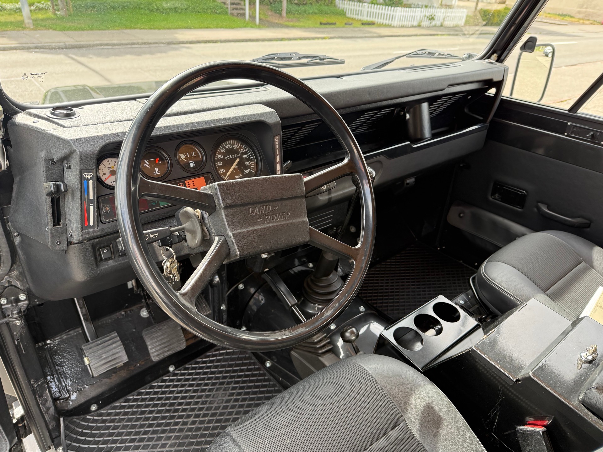 LAND ROVER Defender 110 3.5 V8-image-6
