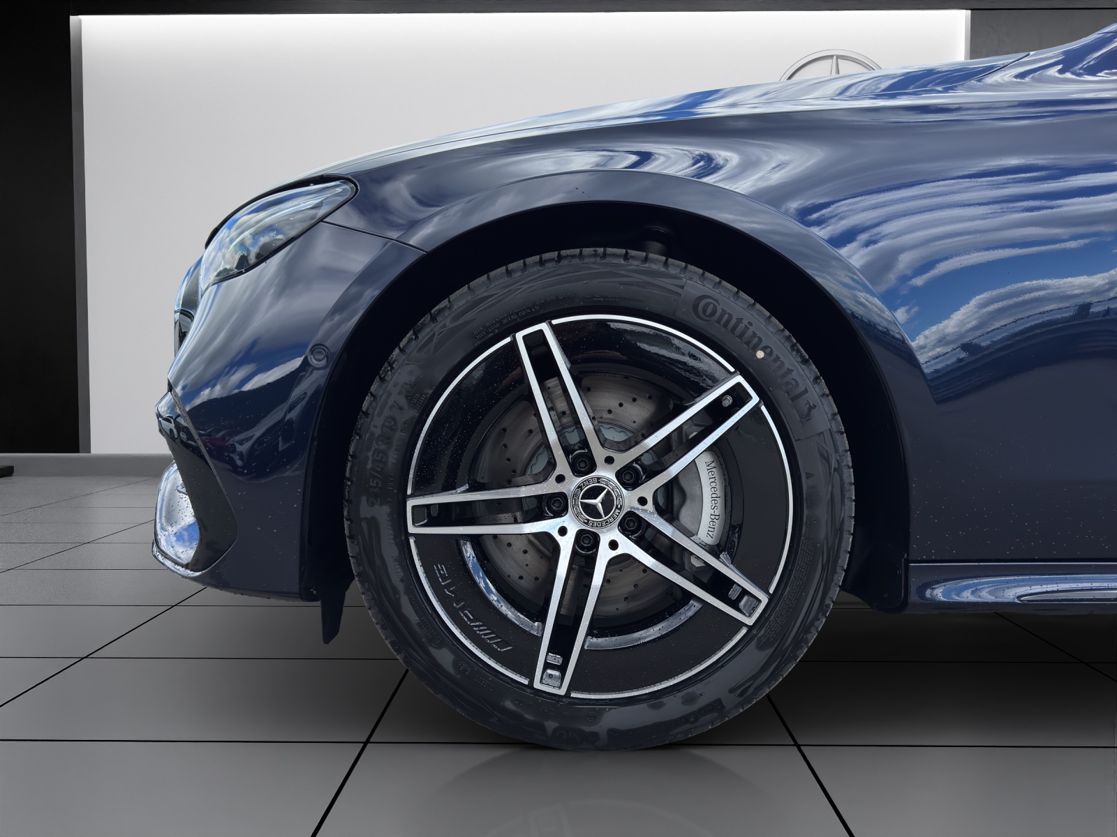 MERCEDES-BENZ E 220 d T 4Matic 9G-Tronic-image-7
