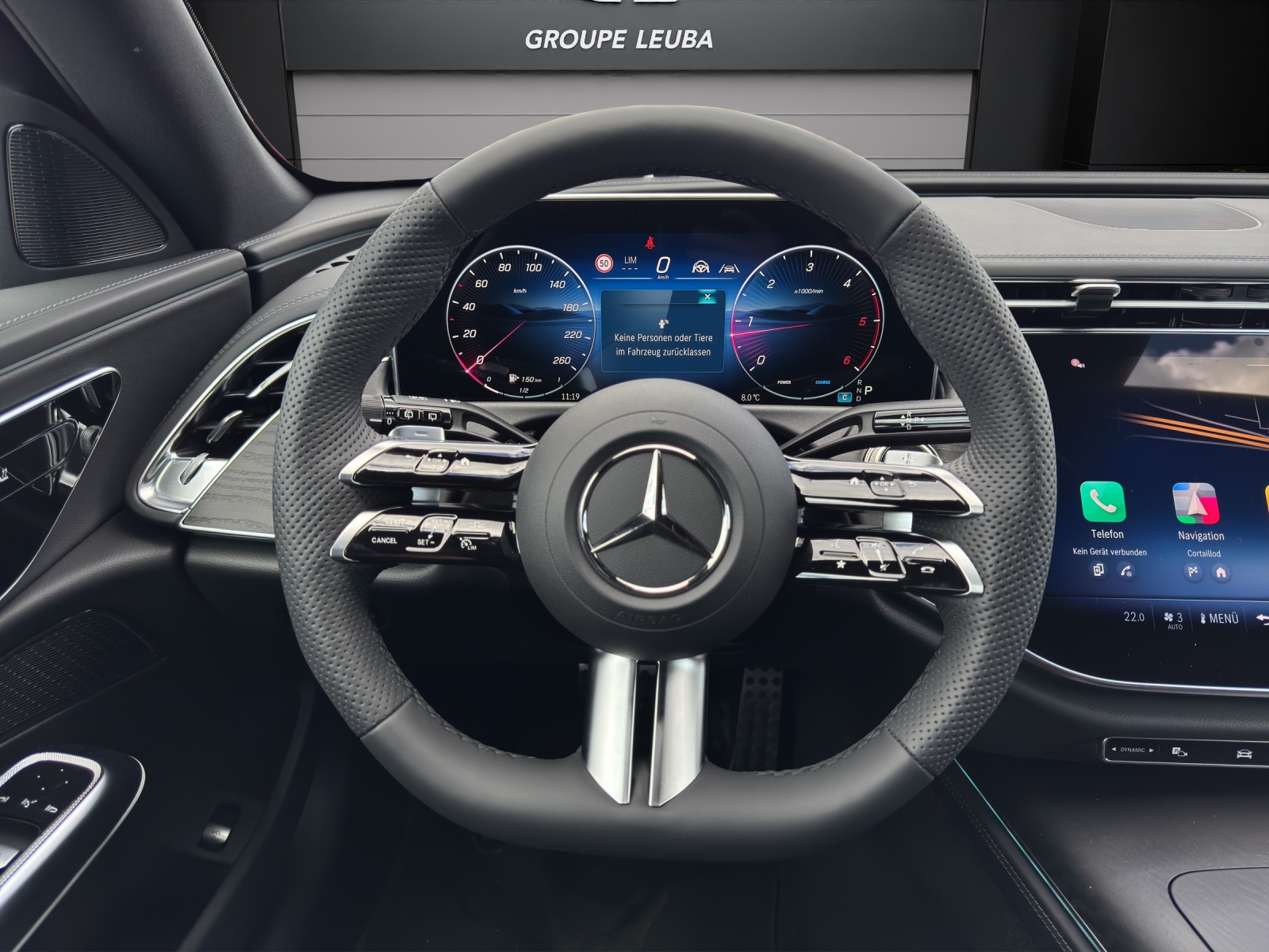 MERCEDES-BENZ E 220 d T 4Matic 9G-Tronic-image-13