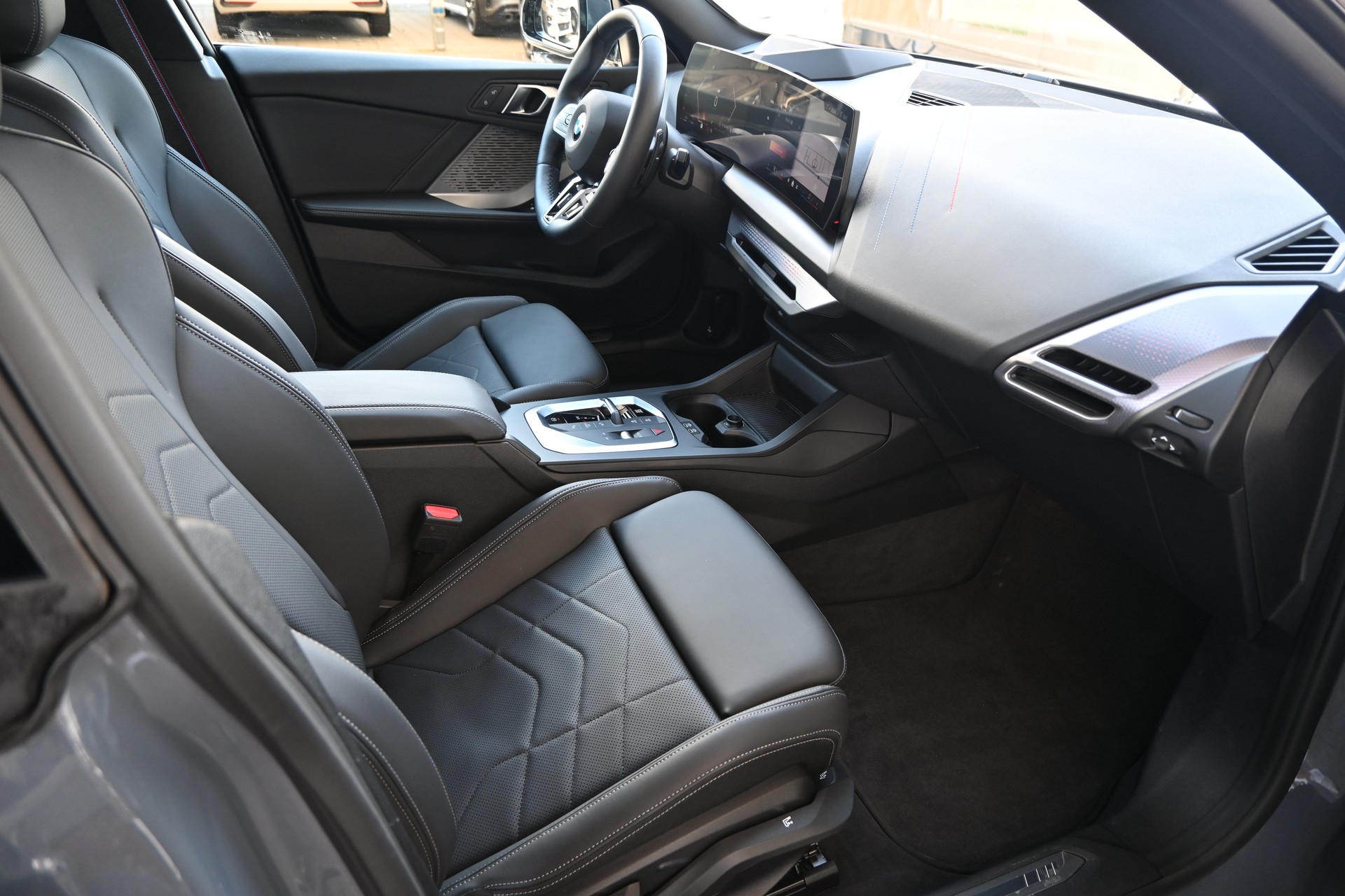 BMW 220 Gran Coupé 48V M Sport Pro Steptronic-image-11