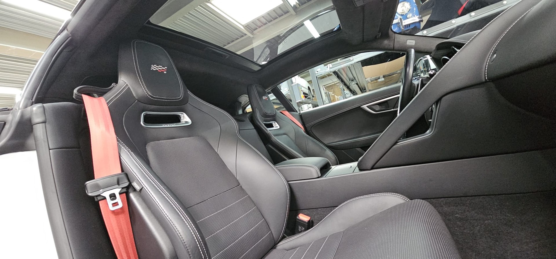 JAGUAR F-Type Coupé 3.0 V6 S/C AWD Chequered Flag Automatik-image-10