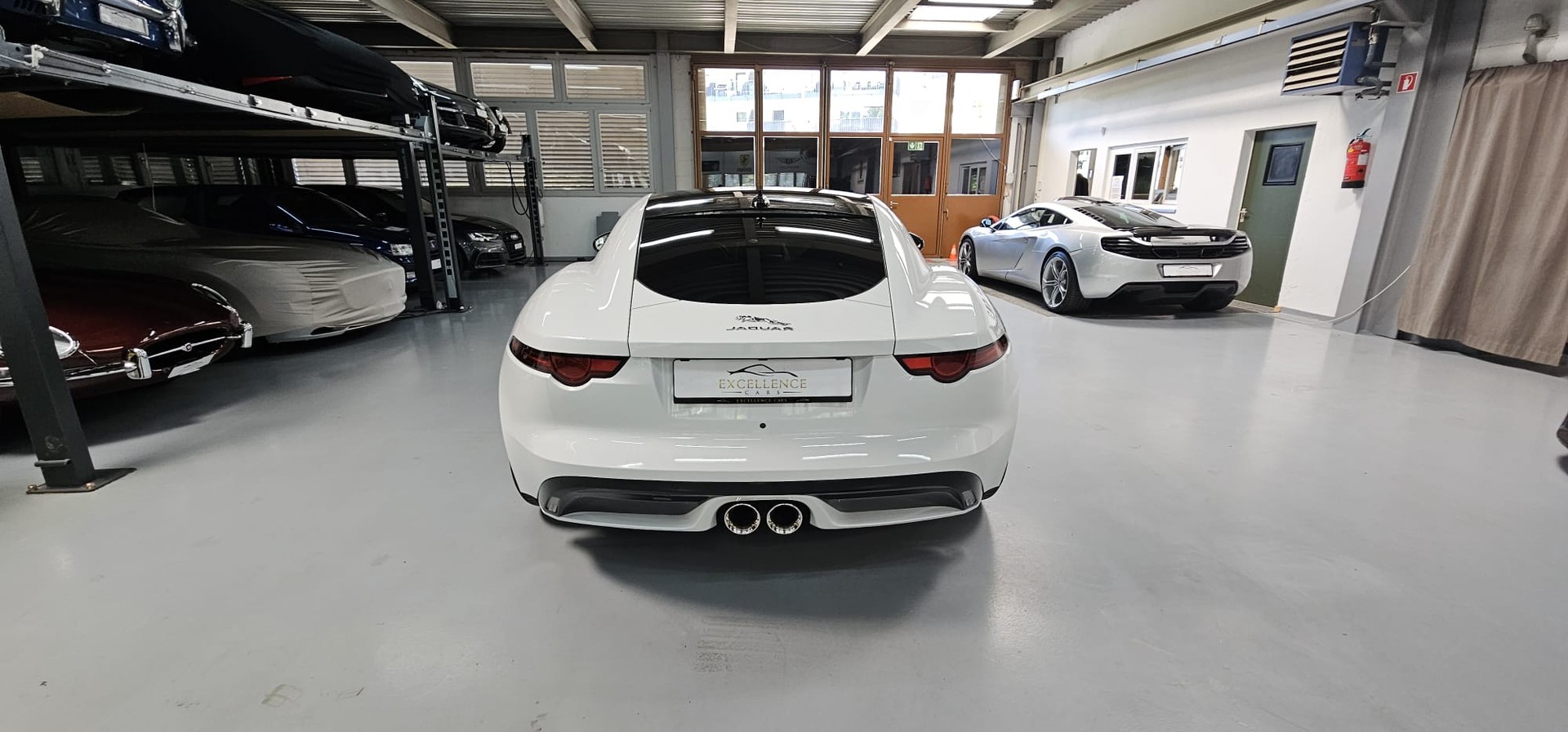 JAGUAR F-Type Coupé 3.0 V6 S/C AWD Chequered Flag Automatik-image-6
