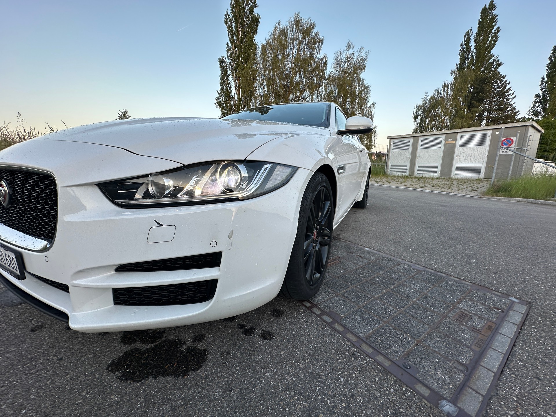 JAGUAR 2.0 D 180 Portfolio-image-3