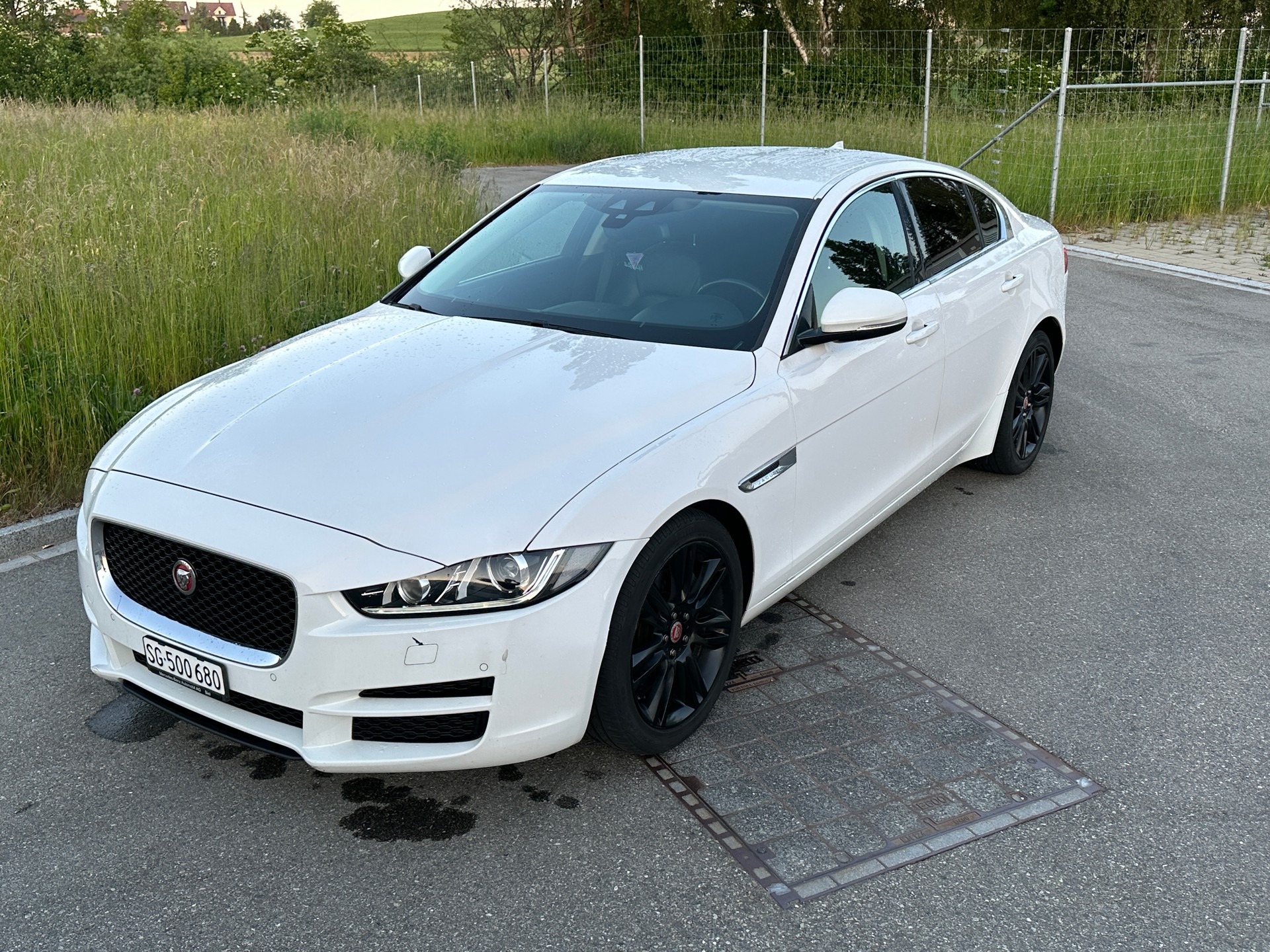JAGUAR 2.0 D 180 Portfolio