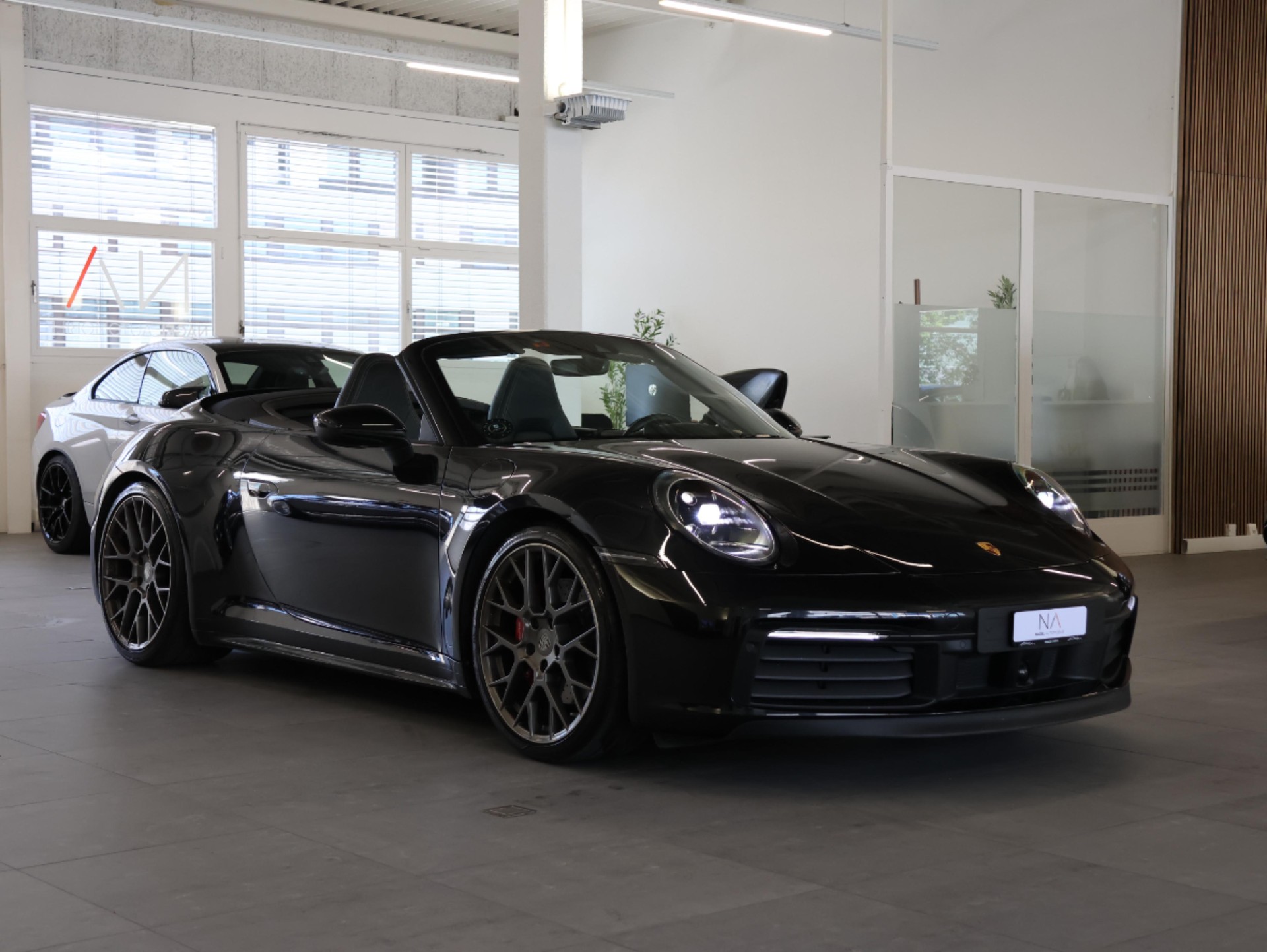 PORSCHE 911 Carrera 4S Cabriolet PDK *Sport Chrono* *Sportabgassanlage* *Leder Packet*-showroom-element-2