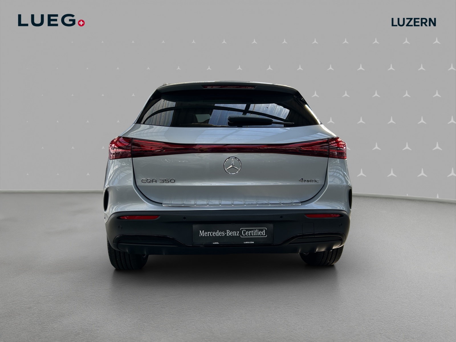 MERCEDES-BENZ EQA 350 66,5 kWh 4Matic Swiss Star-image-3