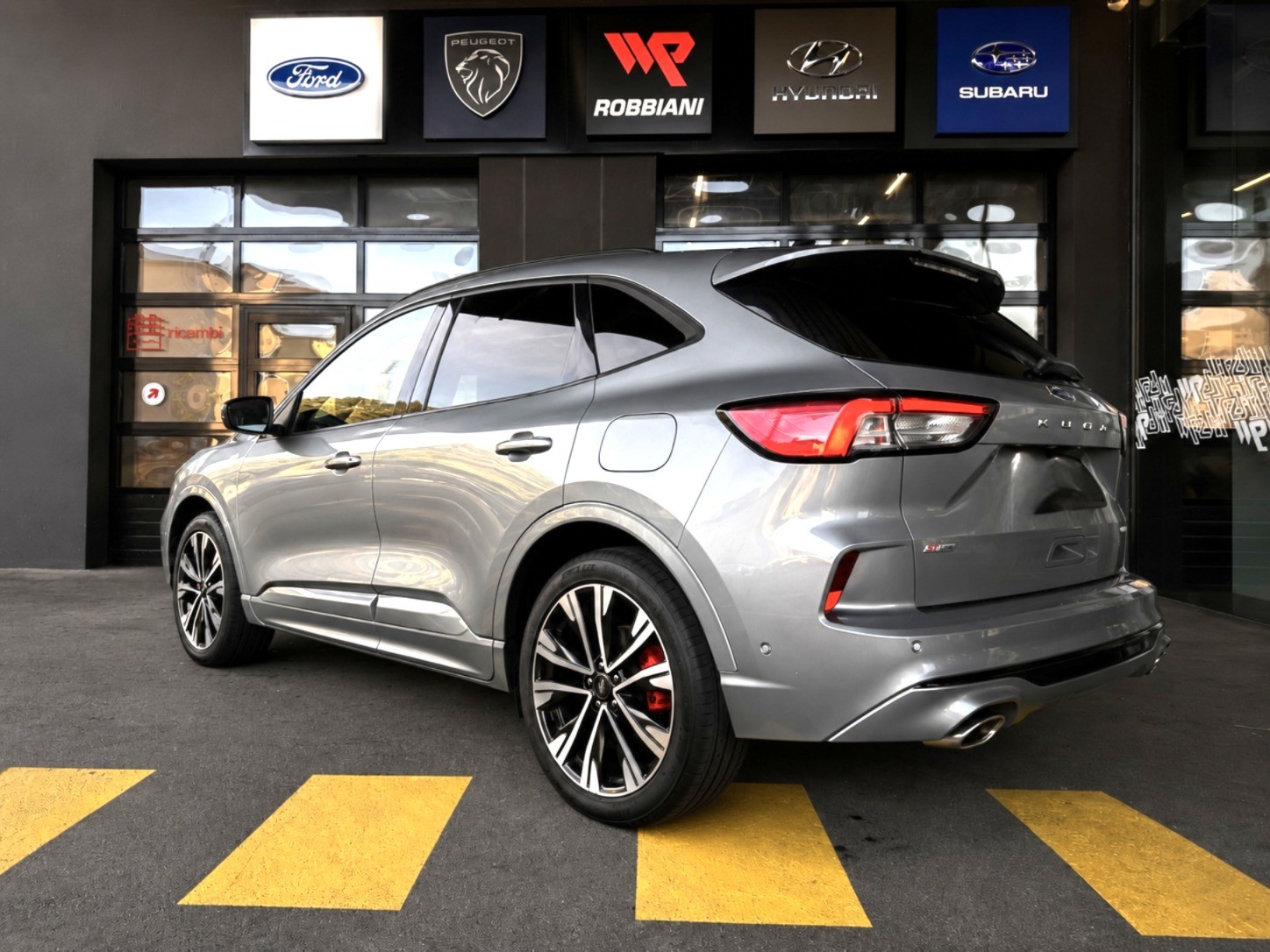 FORD Kuga 2.5 FHEV ST-Line X 4WD-showroom-element-2