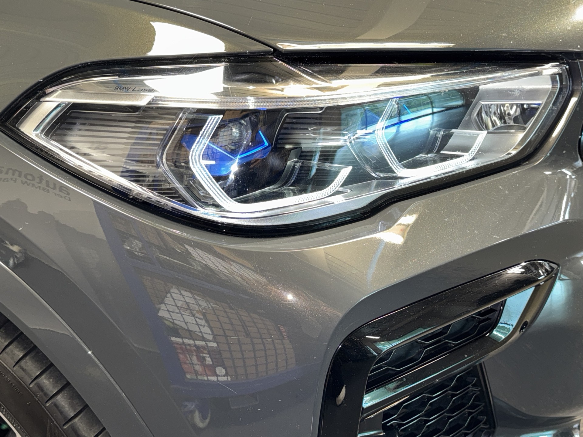 BMW X6 xDrive 48V 40d Steptronic M Sport-image-6