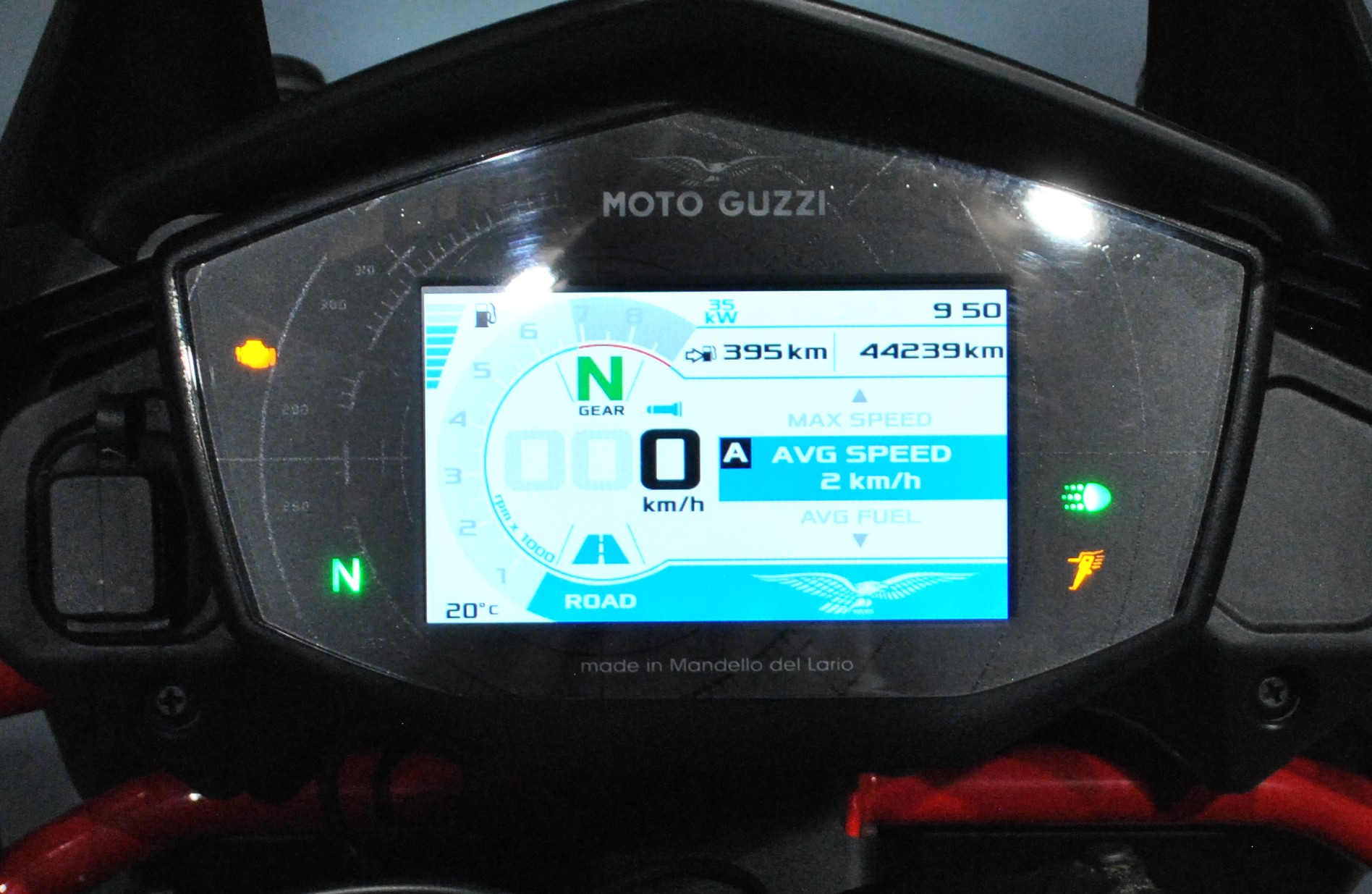 MOTO GUZZI V85 TT-image-5