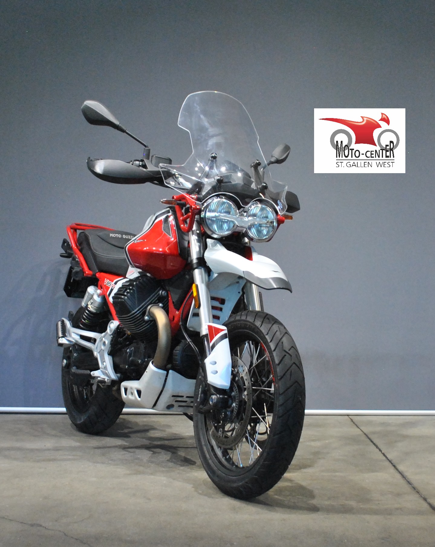 MOTO GUZZI V85 TT-image-0