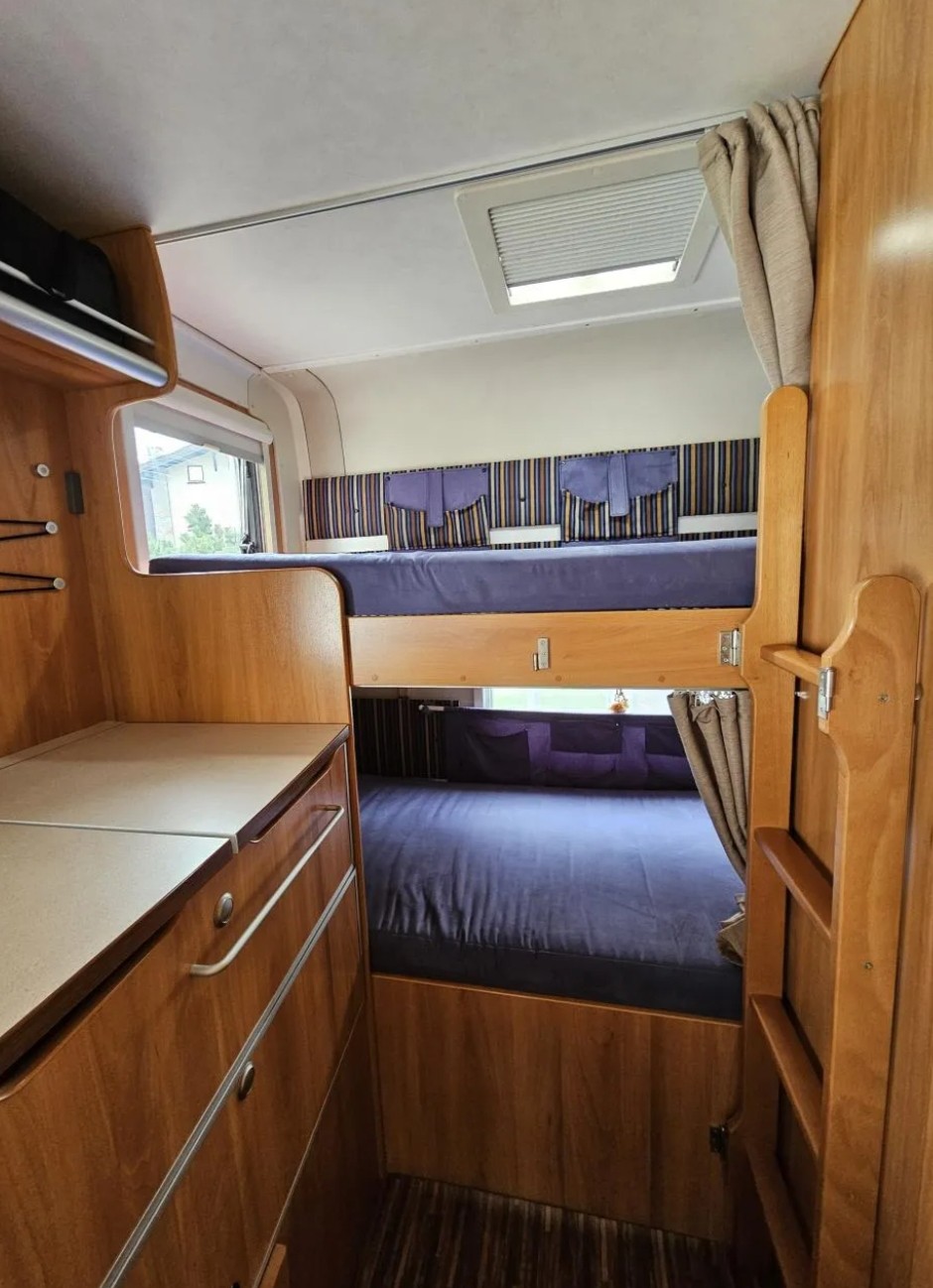 FORD C 622 CL Hymer-image-4