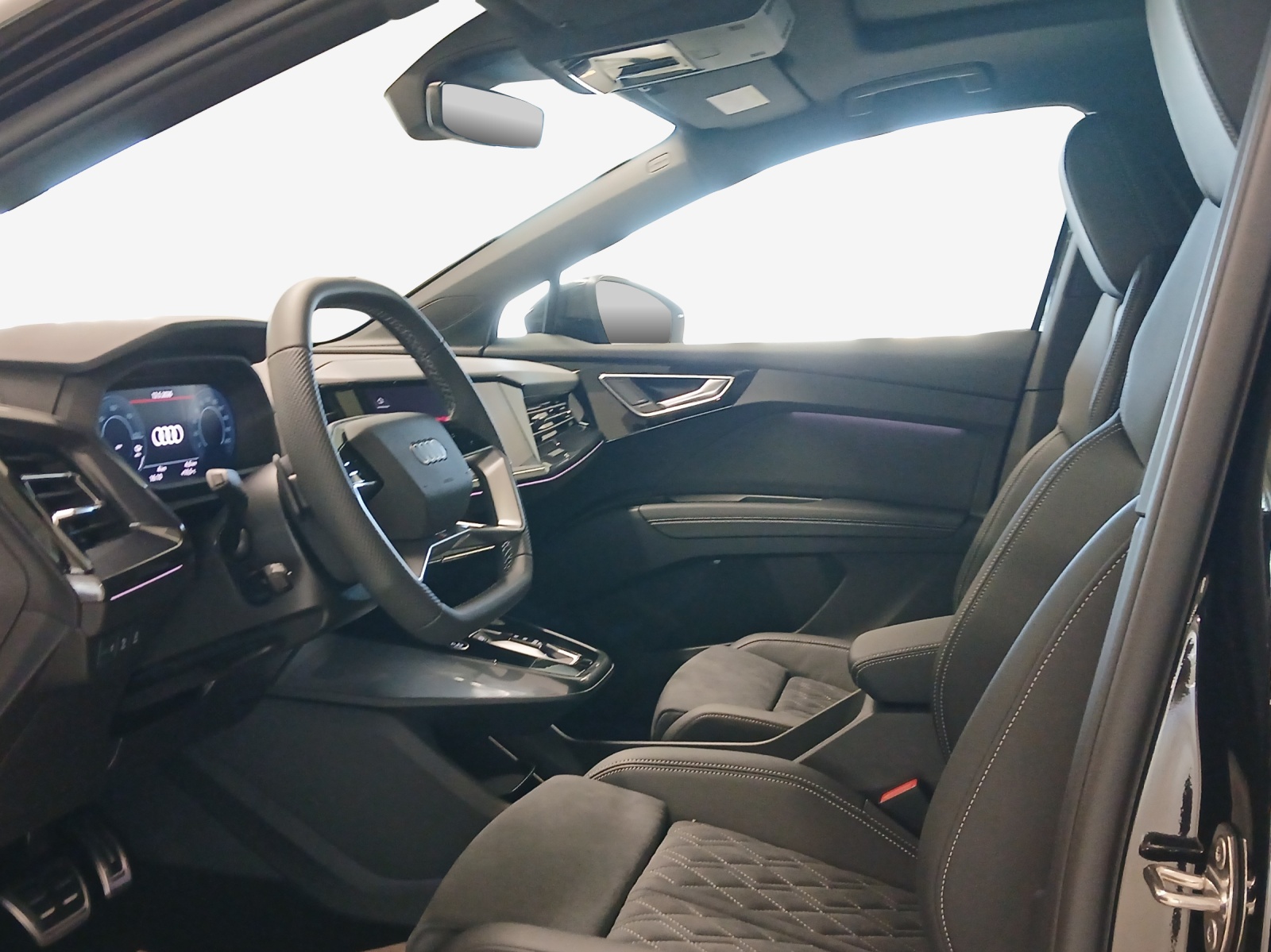 AUDI Q4 e-tron 45 Attraction quattro-image-7