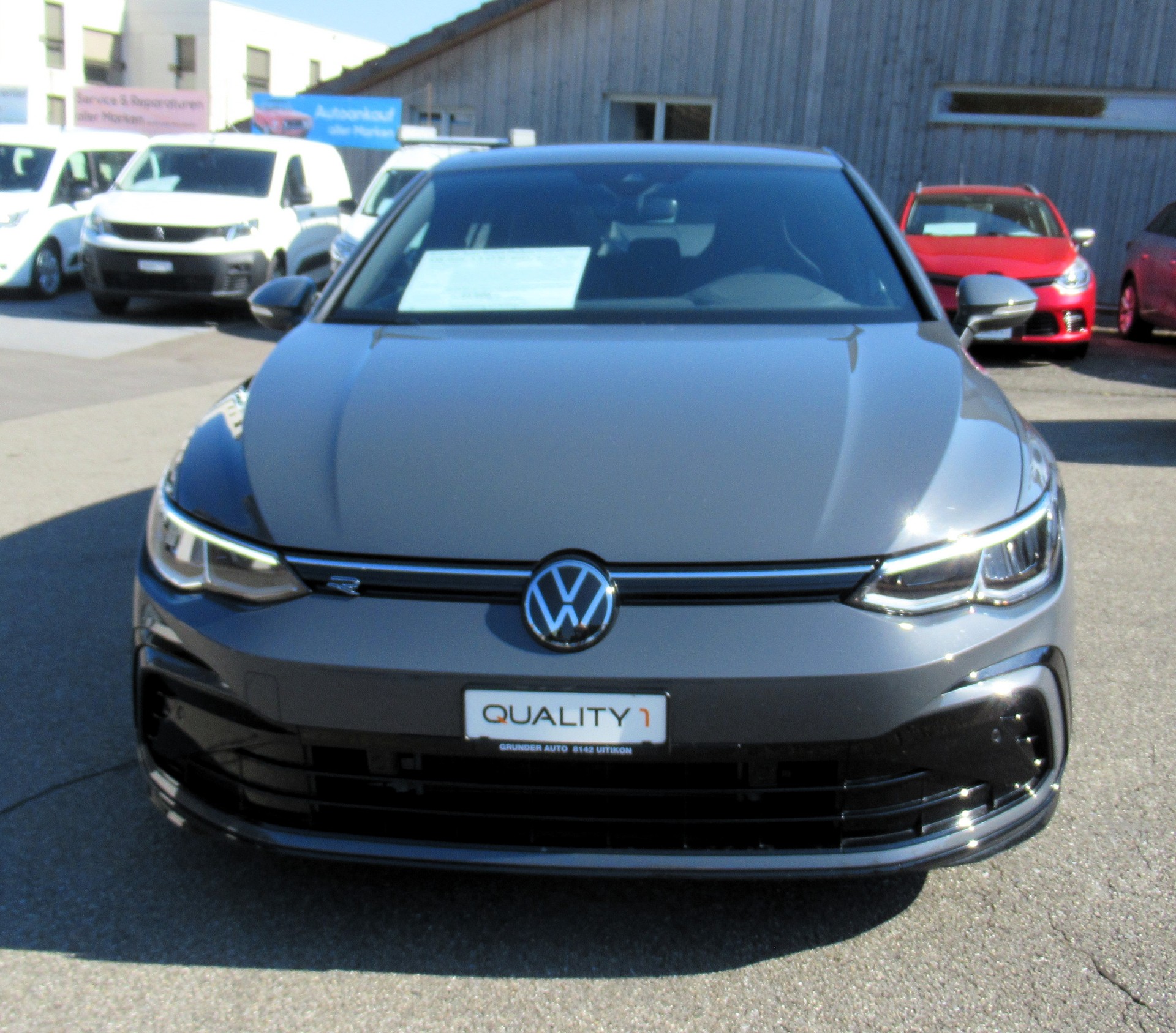 VW Golf 1.5 eTSI mHEV ACT R-Line DSG-showroom-element-3