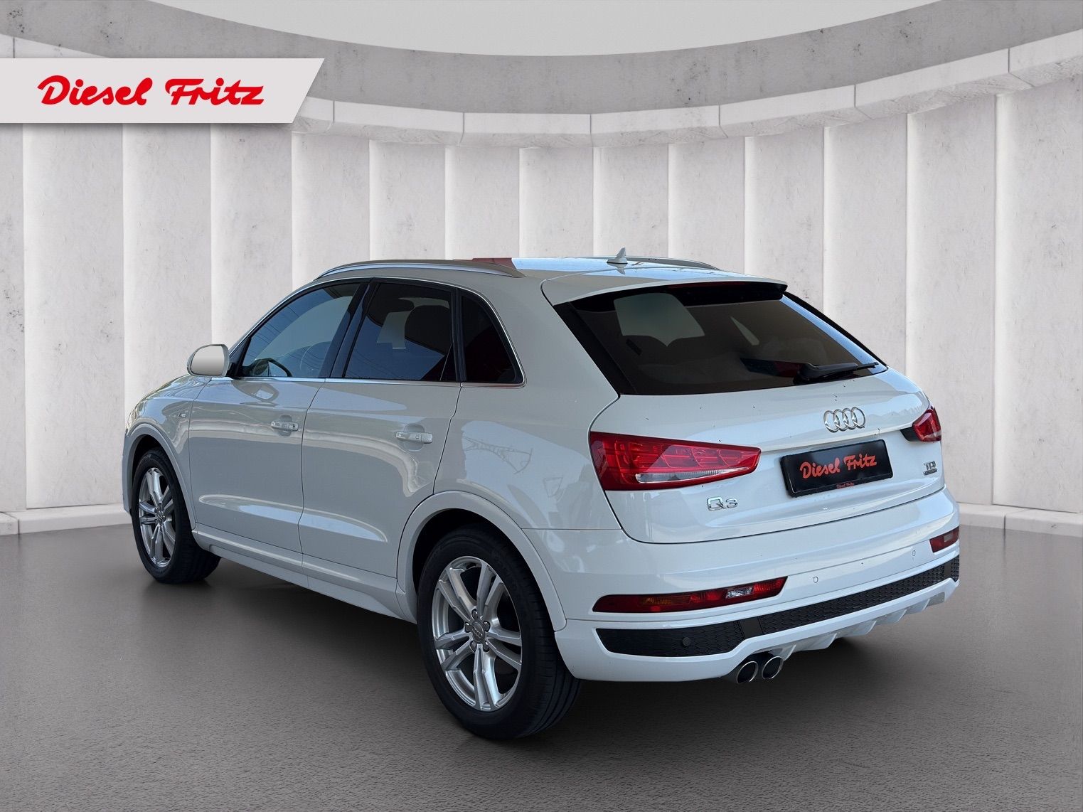AUDI Q3 2.0 TDI sport quattro S-tronic-showroom-element-2
