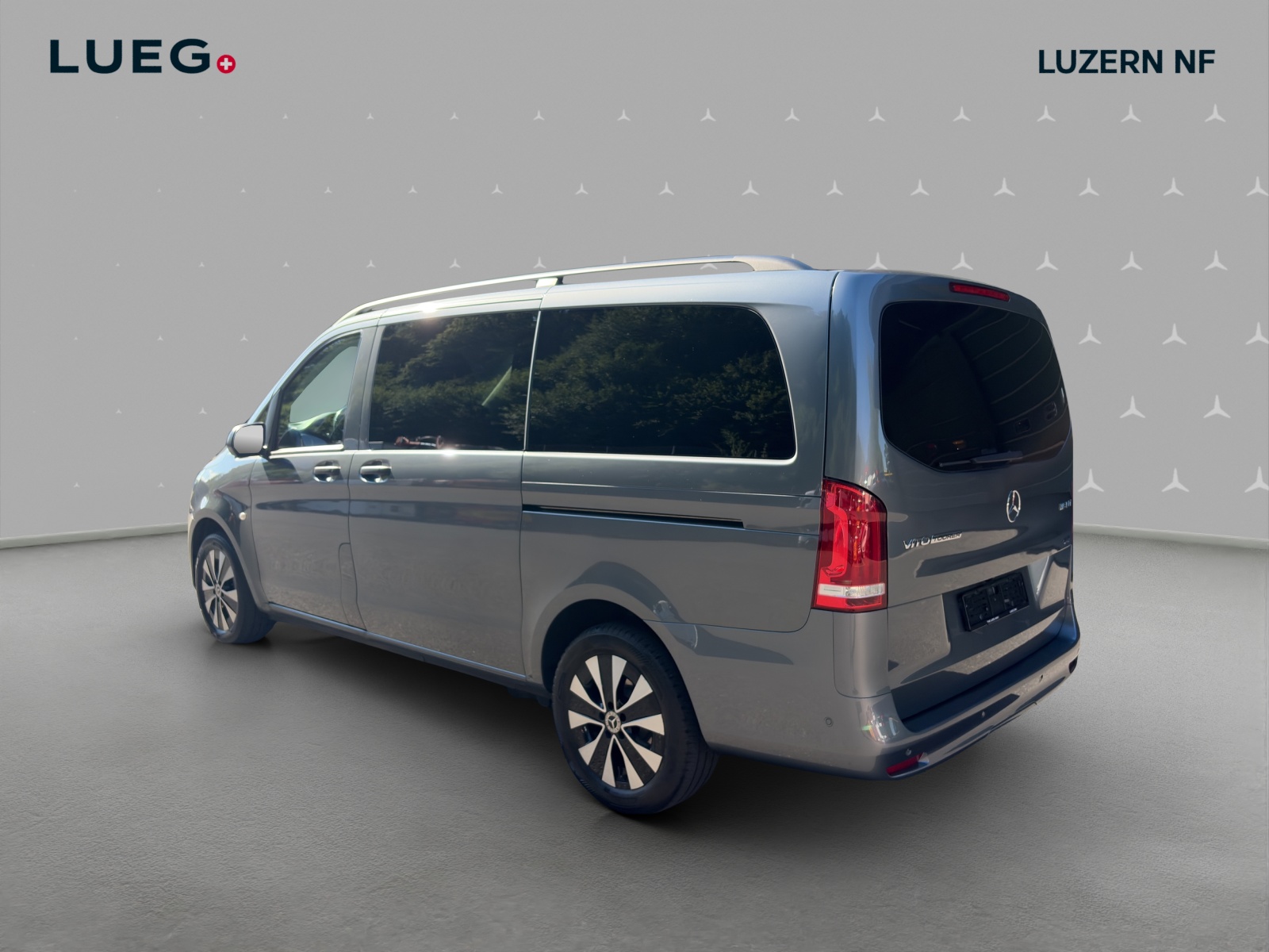 MERCEDES-BENZ Vito 116 CDI Lang Sel. Tourer Family 4Matic 9G-Tronic-image-2