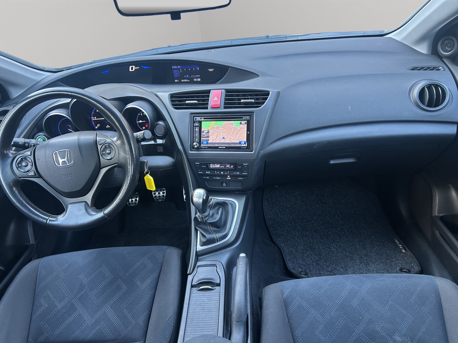HONDA Civic 2.2i-DTEC Sport-image-12