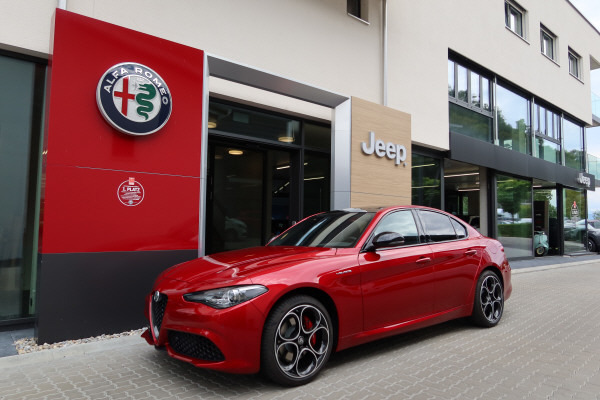 ALFA ROMEO Giulia 2.0 Veloce PremSky