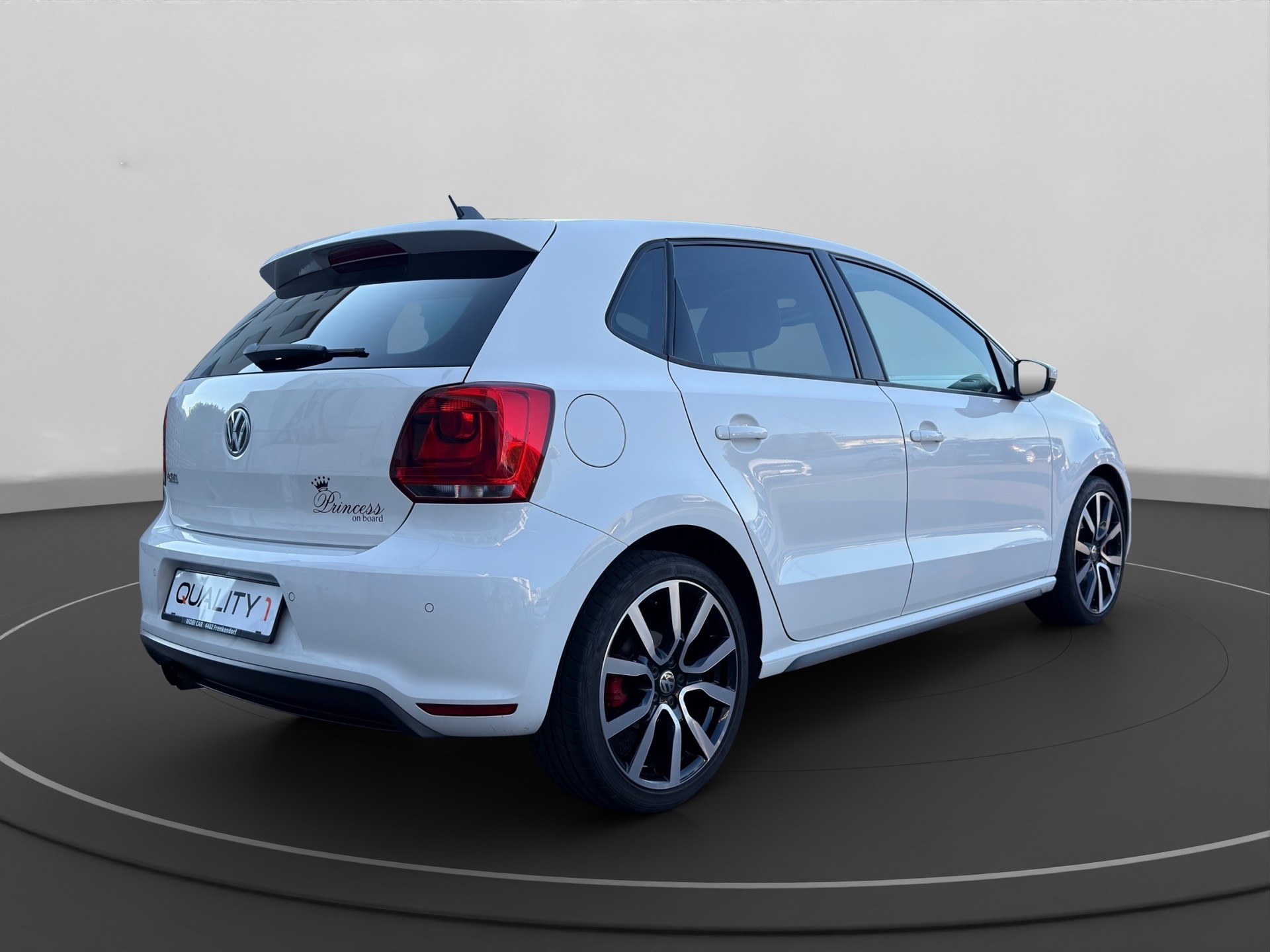 VW Polo 1.4 TSI GTI Carbon Edition DSG-image-4
