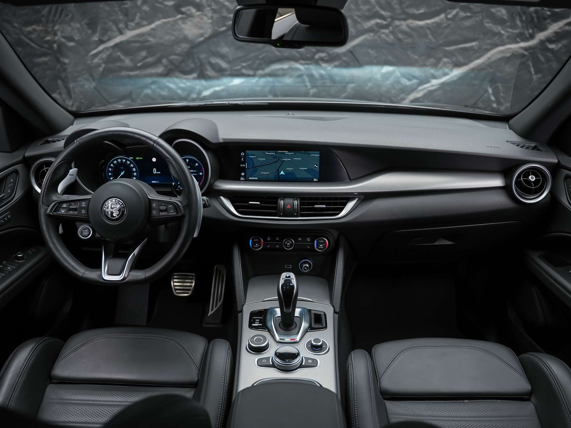 ALFA ROMEO Stelvio 2.2 D Q4 210 Veloce *Abstandsregler*El. Sitze mit Memory*Sitzheizung*-image-18
