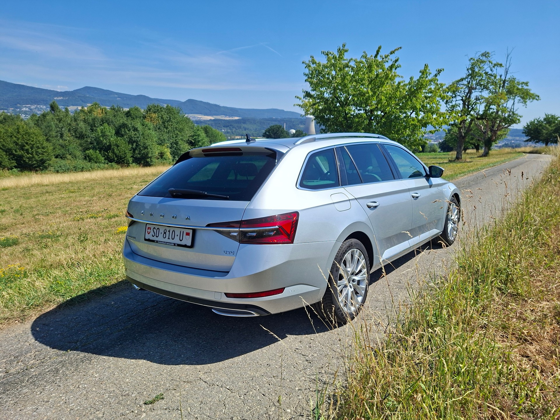 SKODA Superb Combi 2.0 TDi L&K 4x4 DSG-image-5