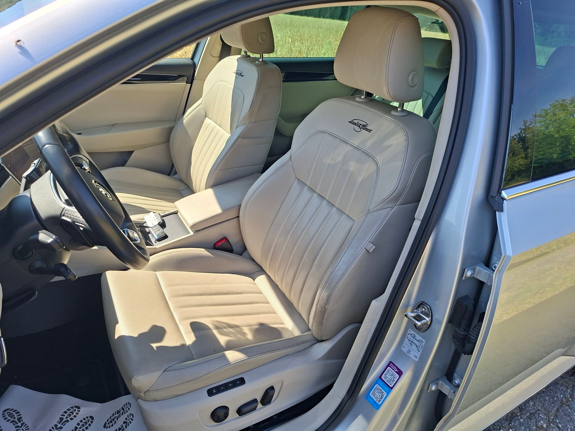 SKODA Superb Combi 2.0 TDi L&K 4x4 DSG-image-9