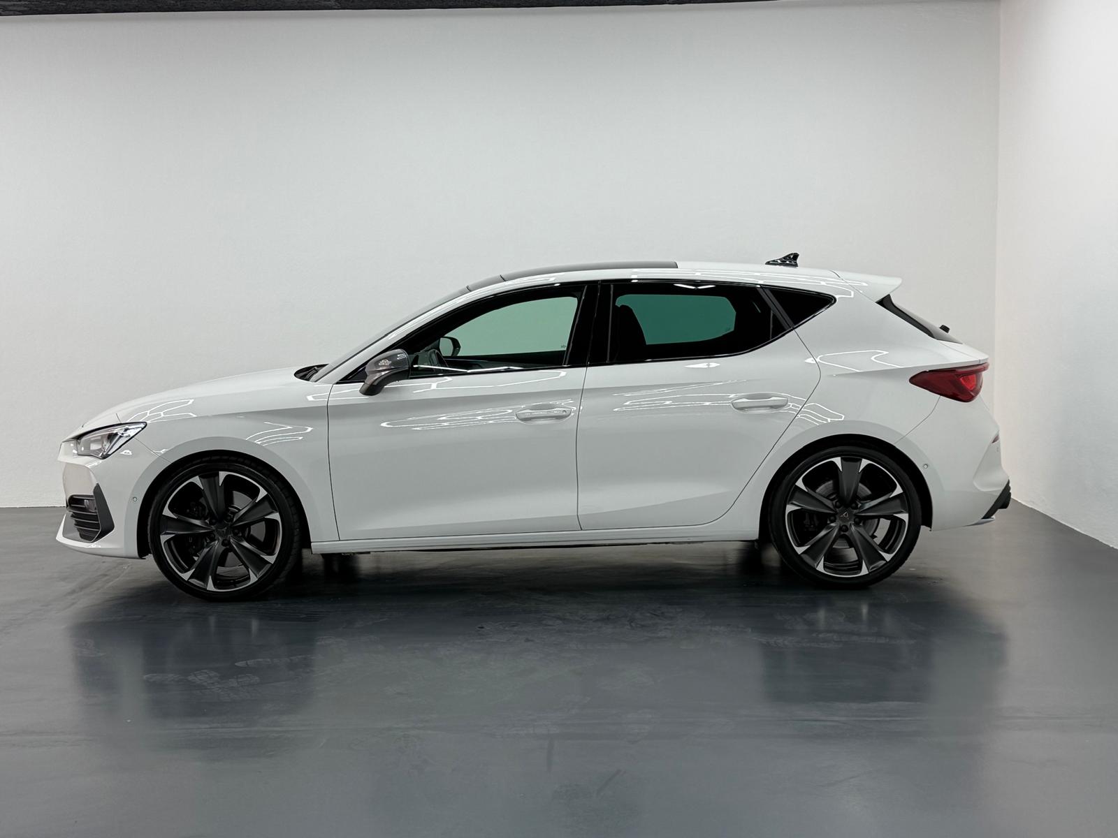 CUPRA LEON VZ 2.0 TSI DSG-image-2
