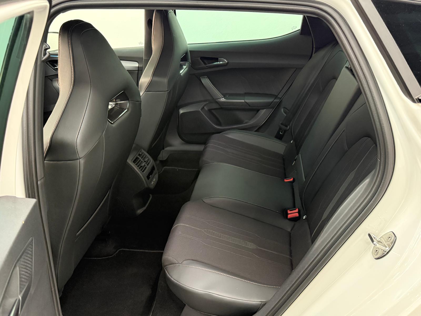 CUPRA LEON VZ 2.0 TSI DSG-image-10