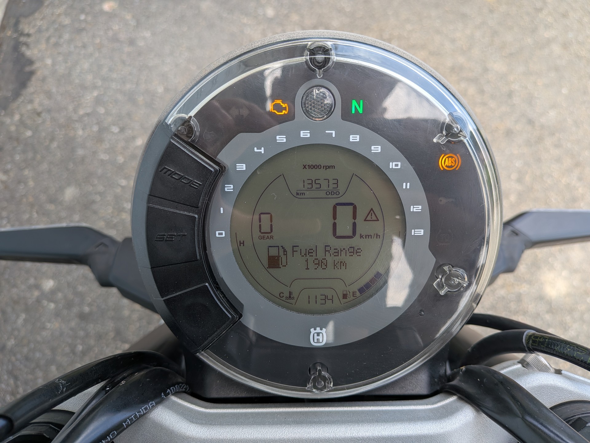 HUSQVARNA Svartpilen 125-image-1