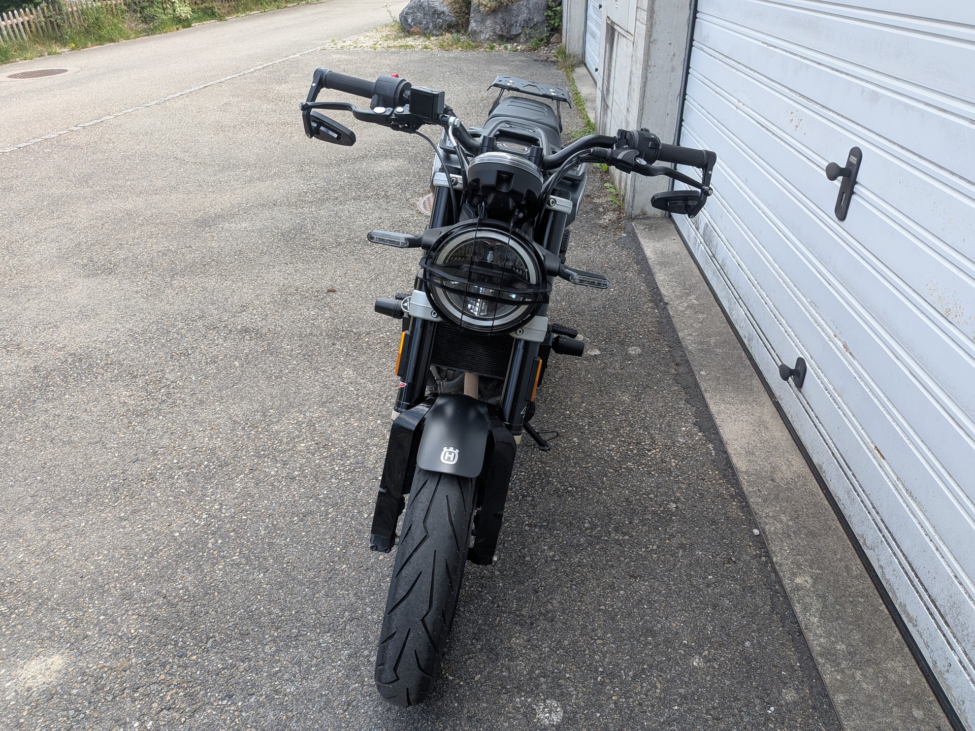 HUSQVARNA Svartpilen 125-image-3