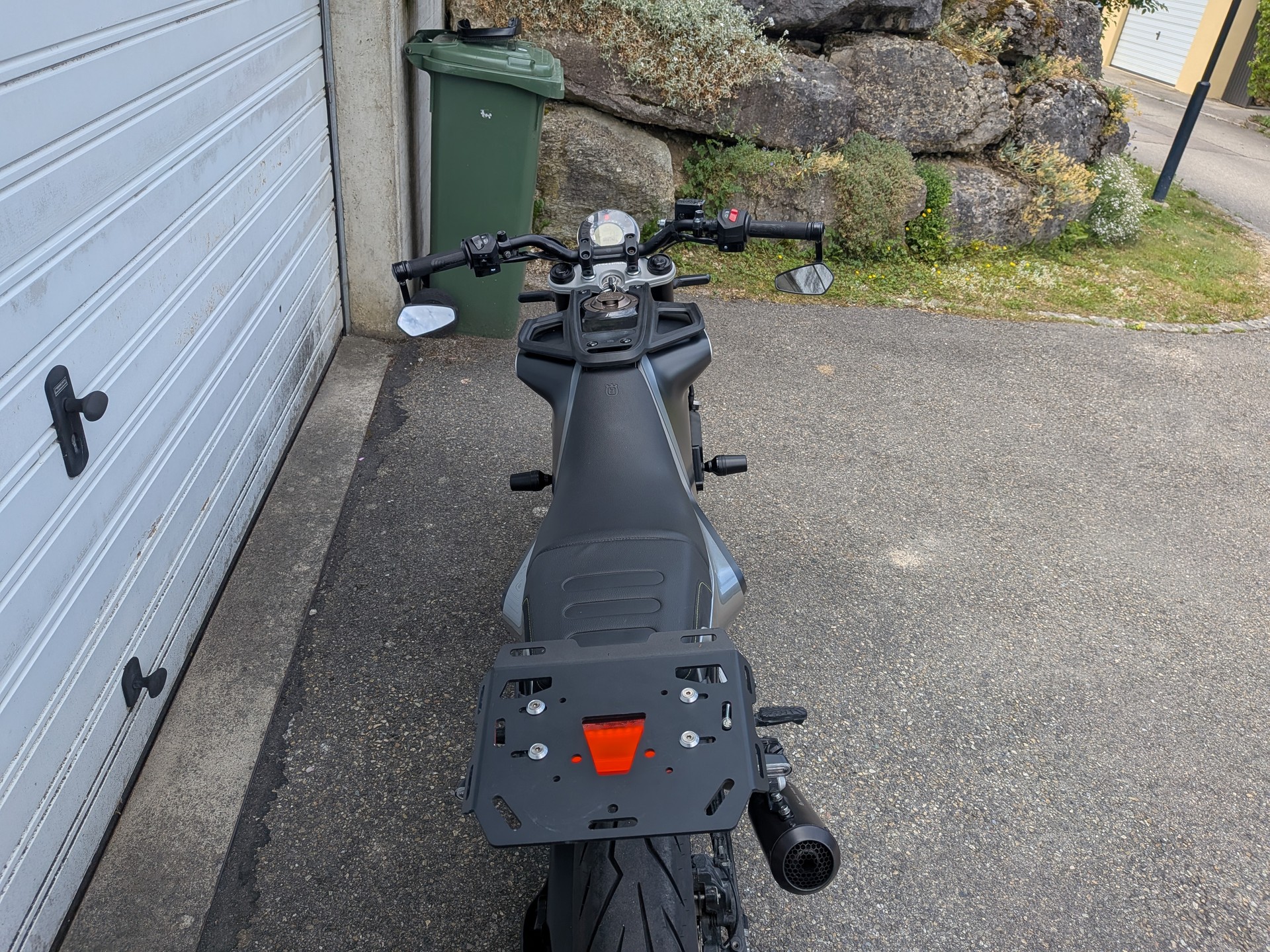 HUSQVARNA Svartpilen 125-image-5
