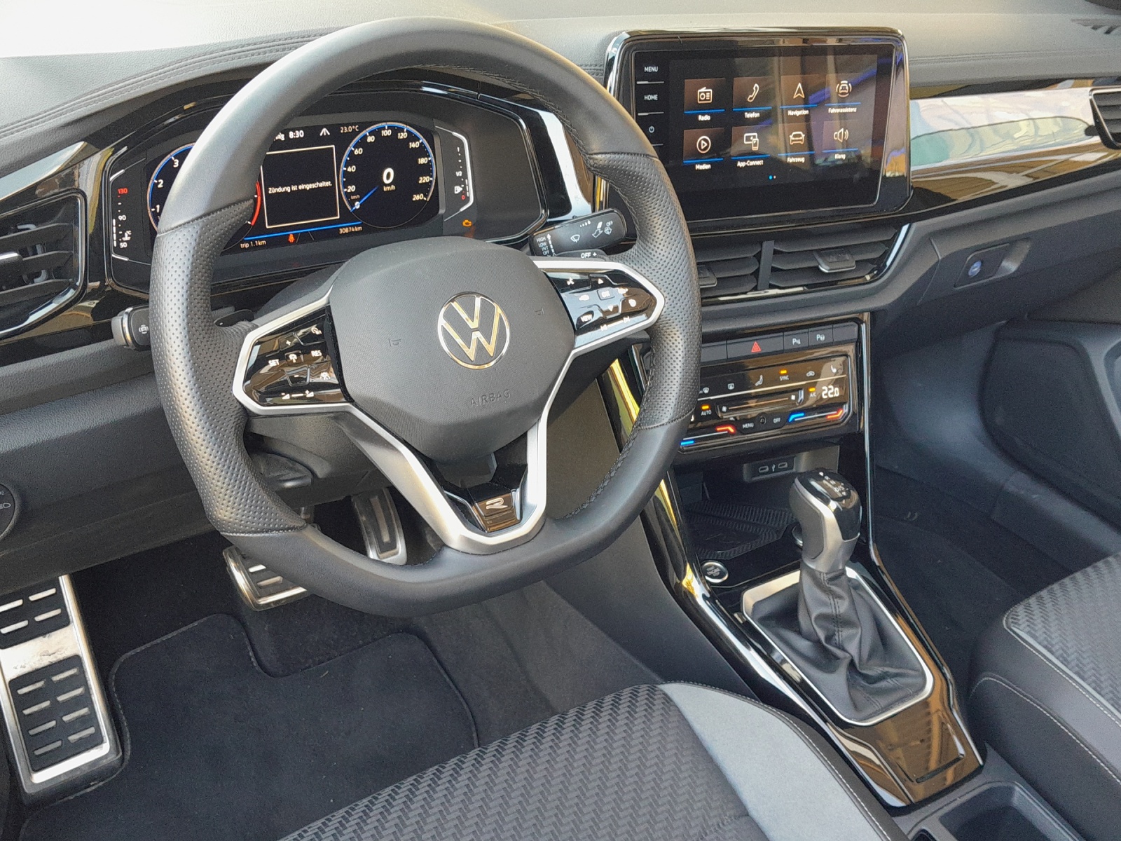 VW T-Roc Cabriolet 1.5 TSI EVO R-Line DSG-image-7